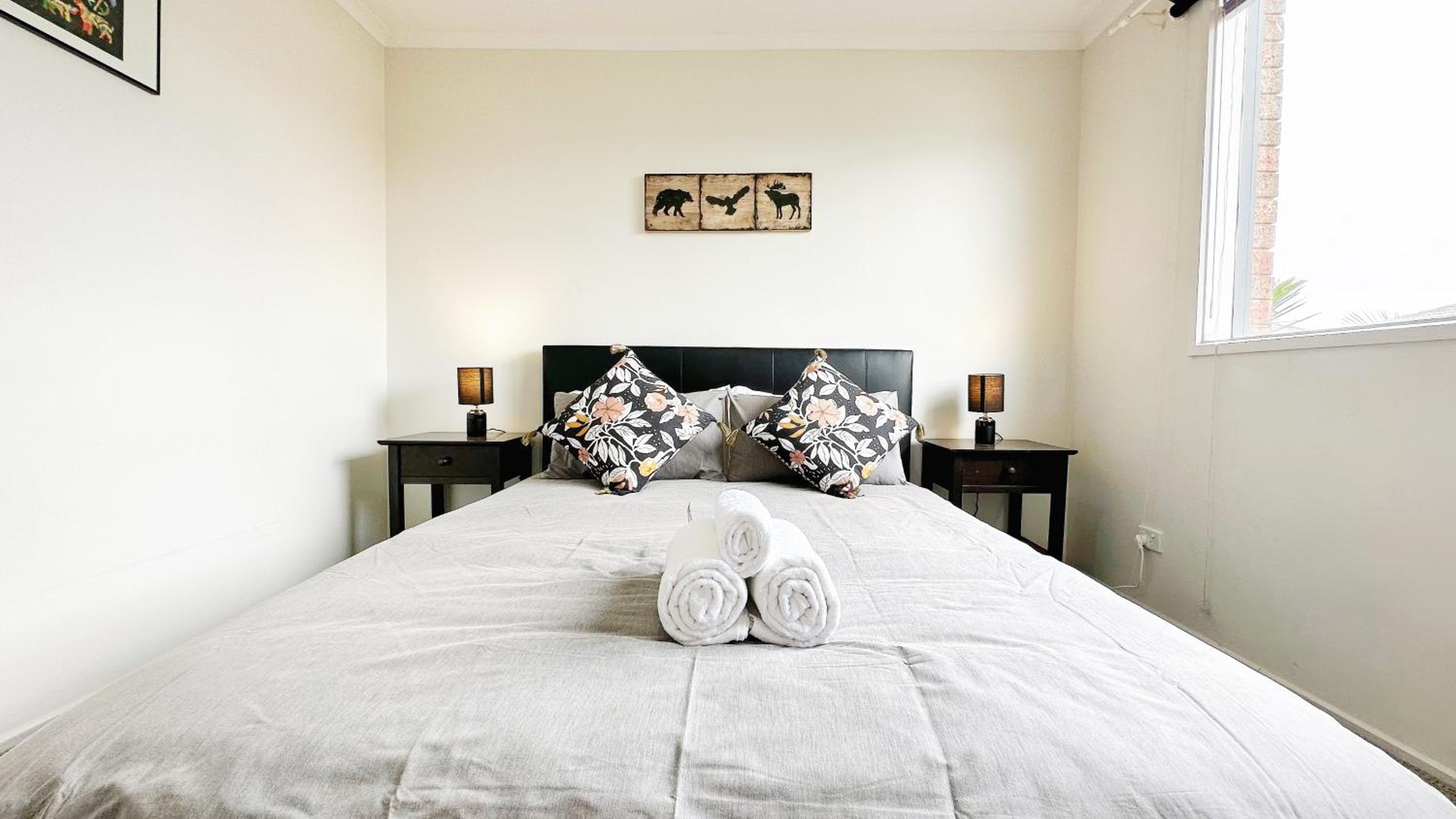Near Airport and Easy to Melbourne CBD by GoodLive