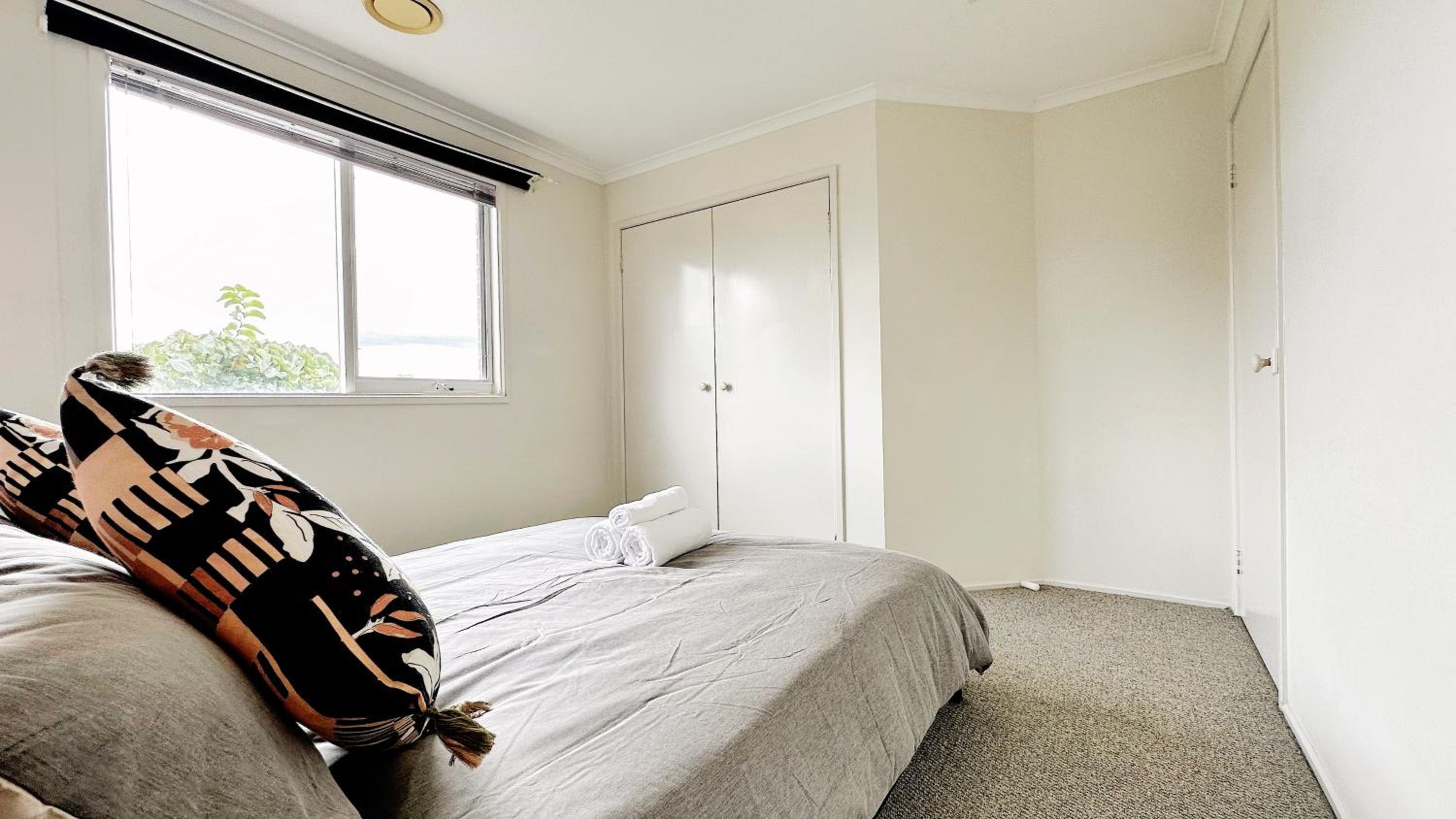 Near Airport and Easy to Melbourne CBD by GoodLive