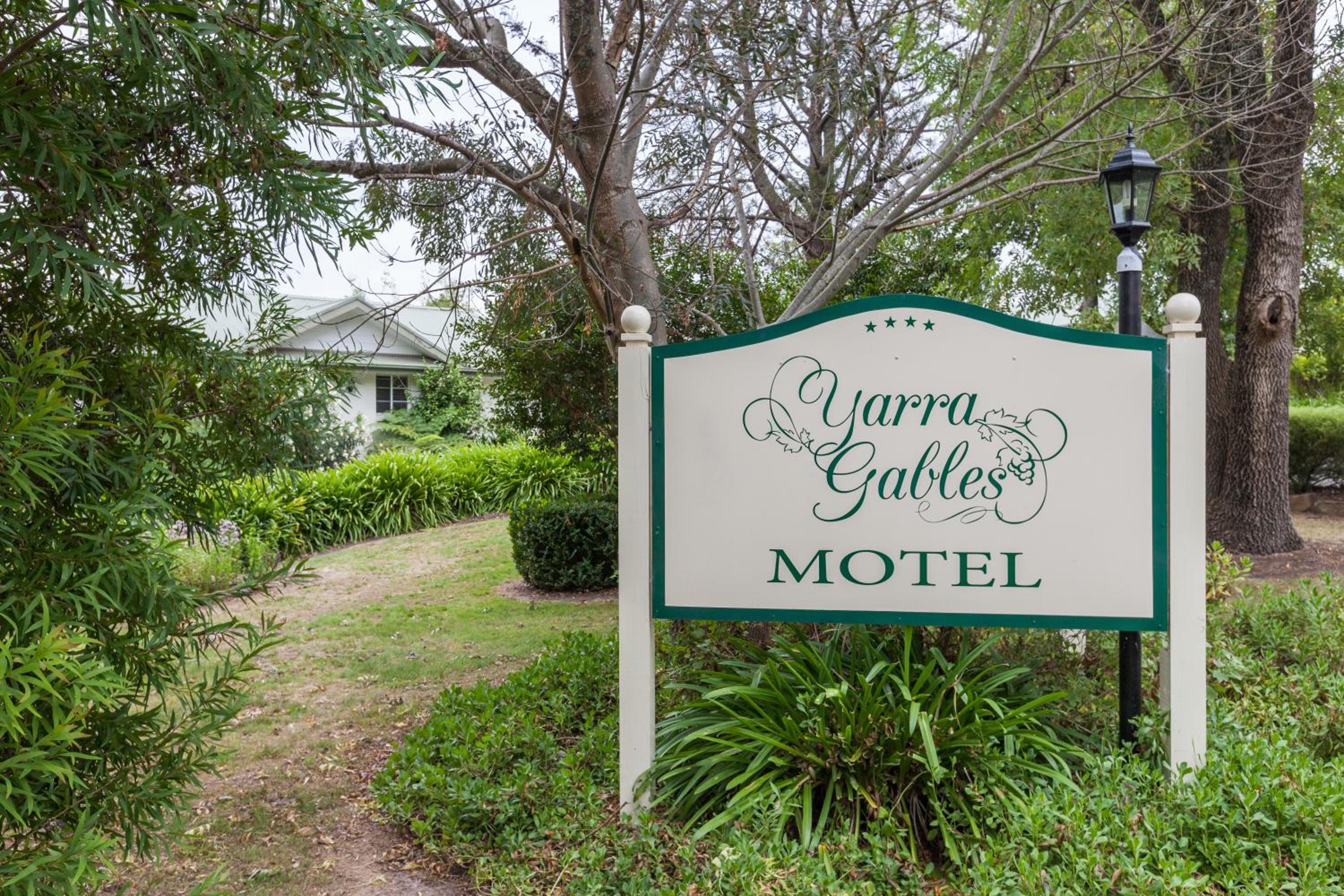 Yarra Gables