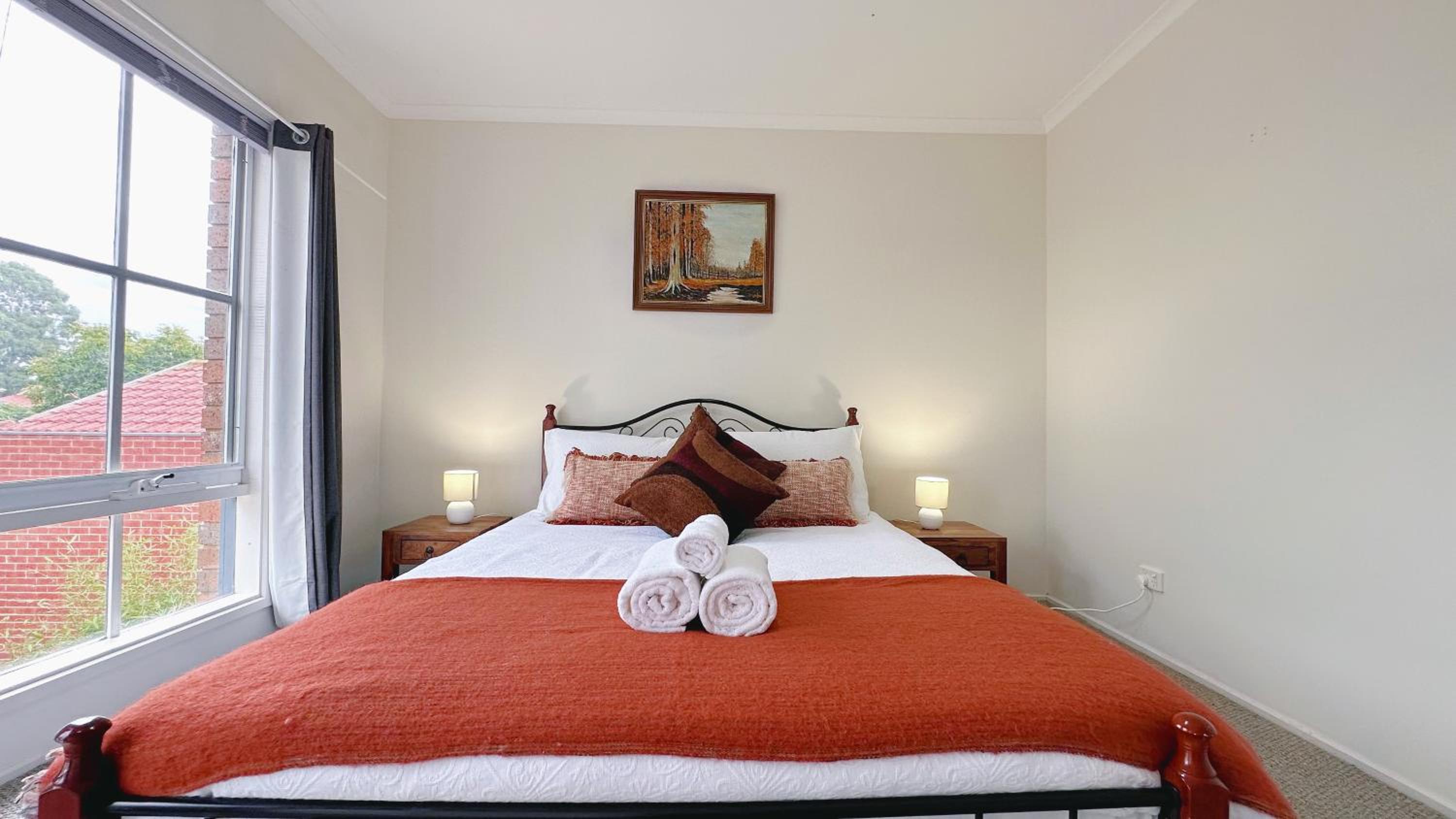 Near Airport and Easy to Melbourne CBD by GoodLive