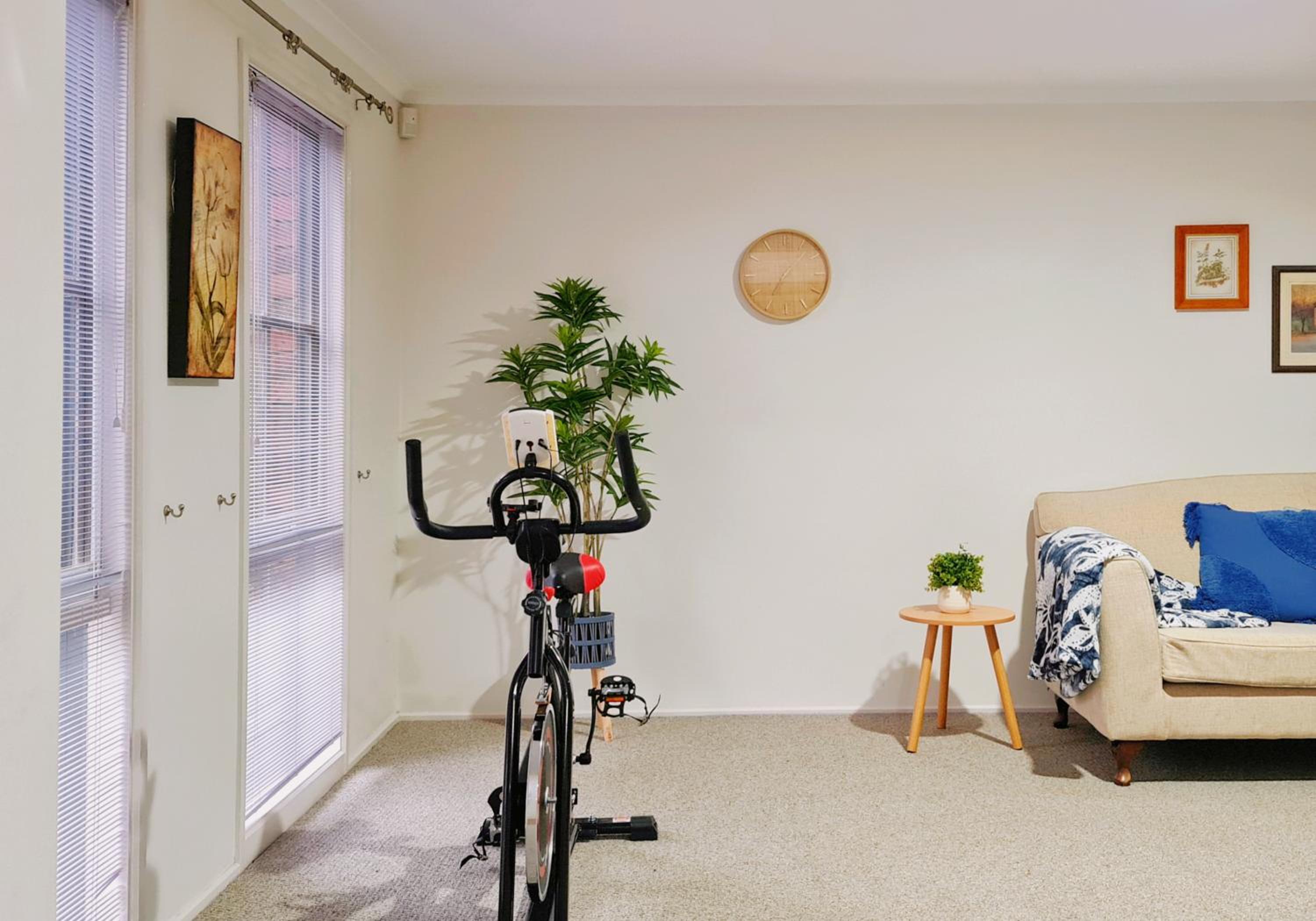 Near Airport and Easy to Melbourne CBD by GoodLive