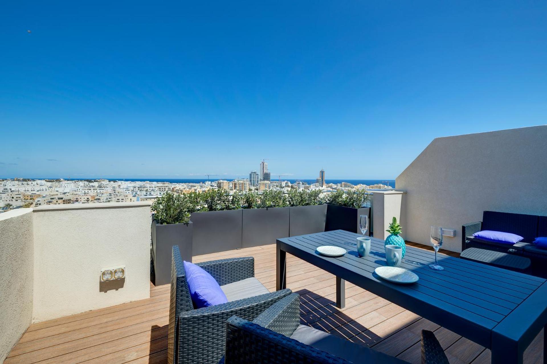 Luxury Penthouse with Terrace and Views — St Julian's