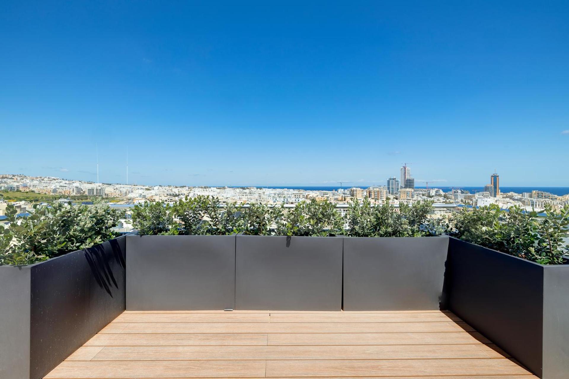 Luxury Penthouse with Terrace and Views photo 2