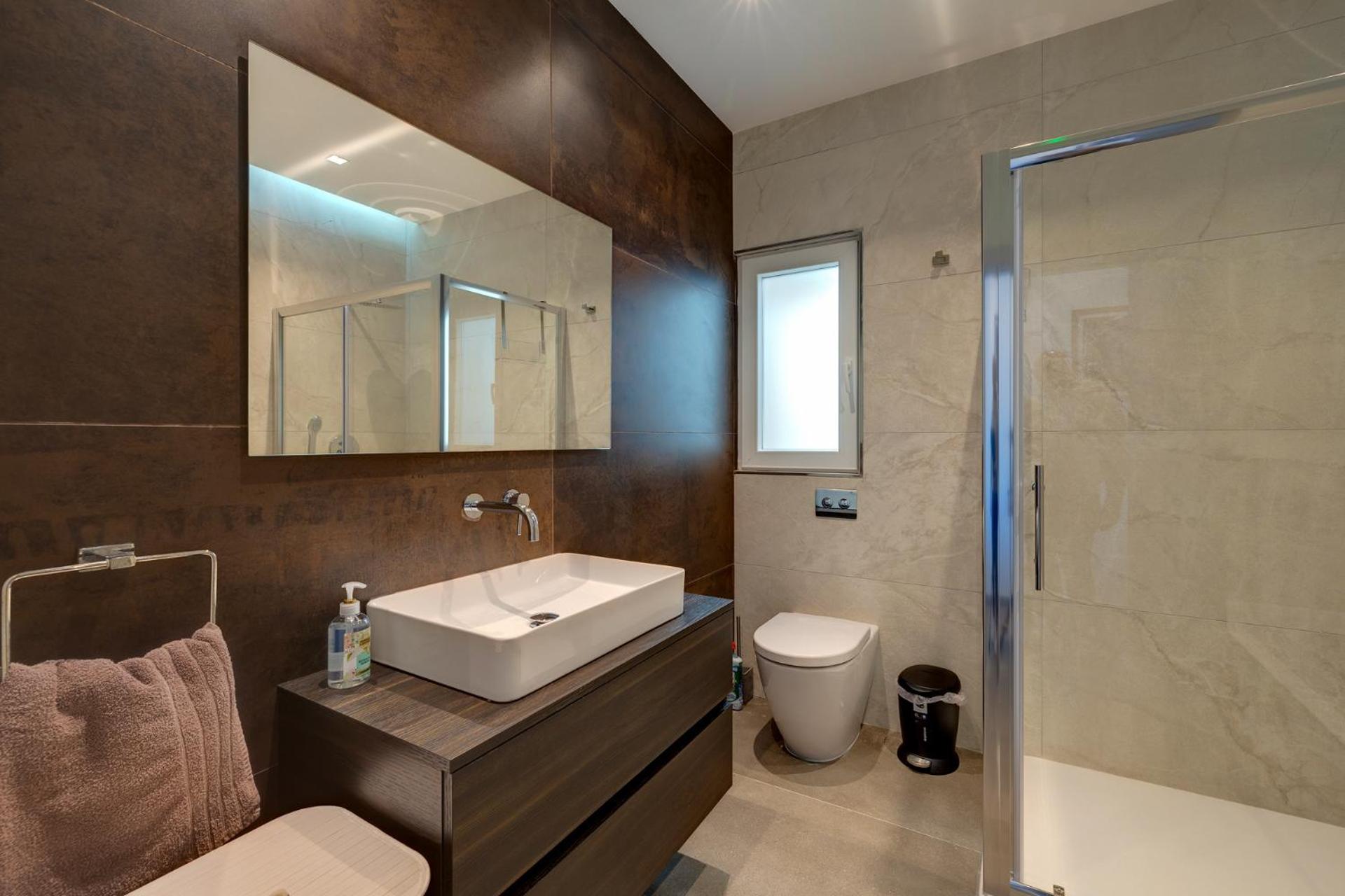 Luxury Penthouse with Terrace and Views photo 3