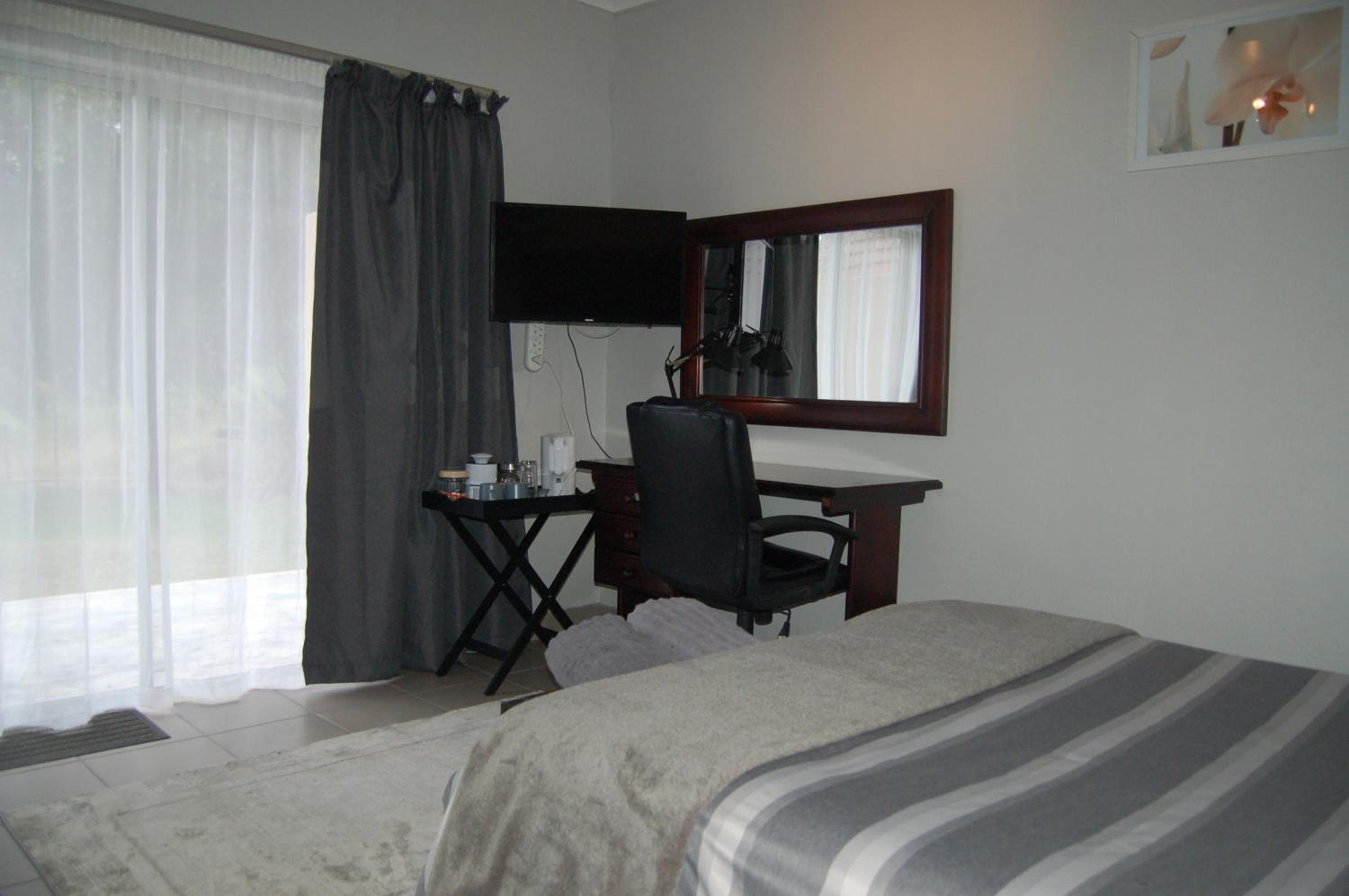 Photo 7