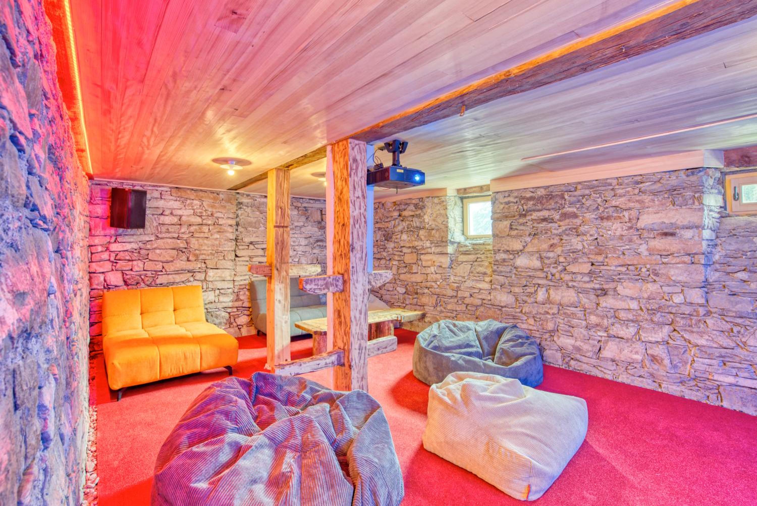 Jup - a luxury boutique chalet