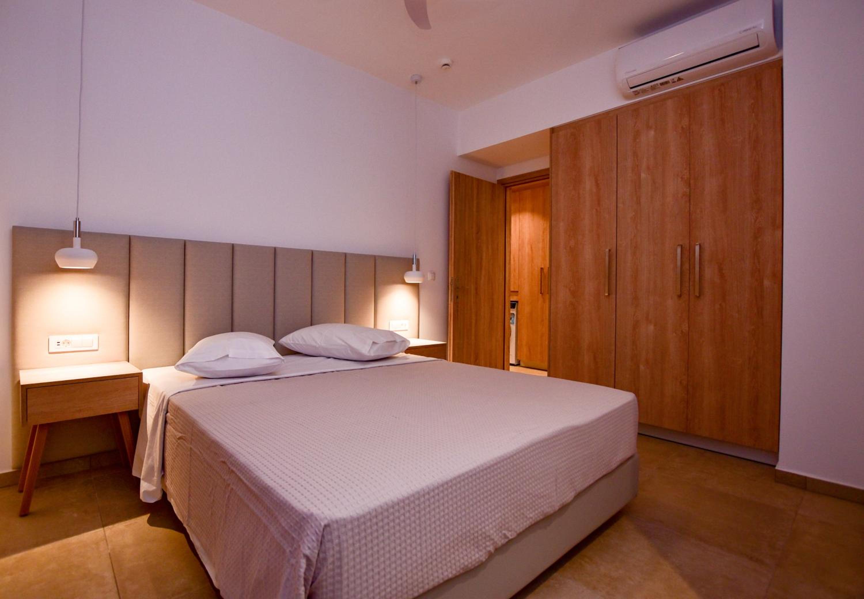 Rosemary Apartments photo 2