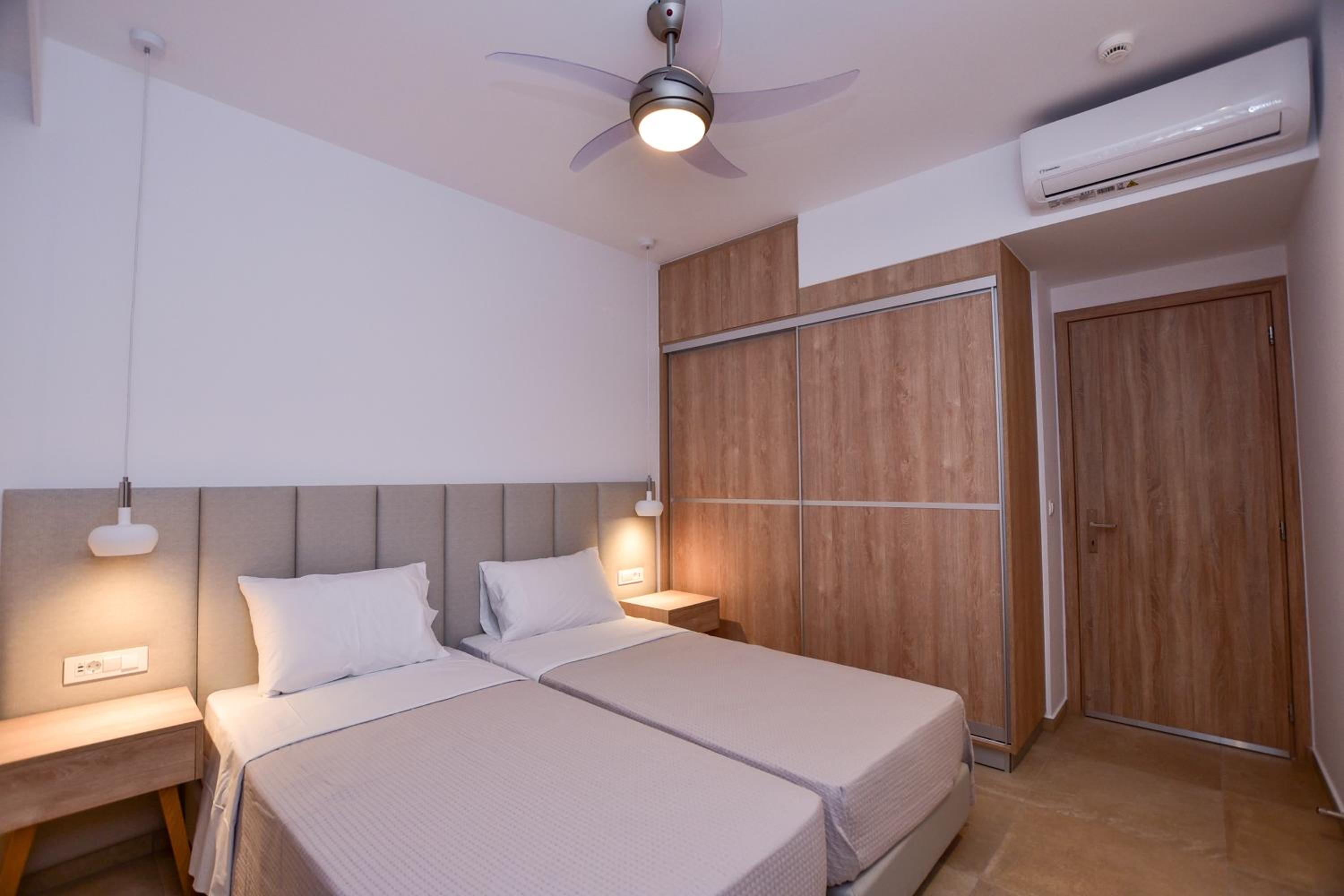 Rosemary Apartments photo 5