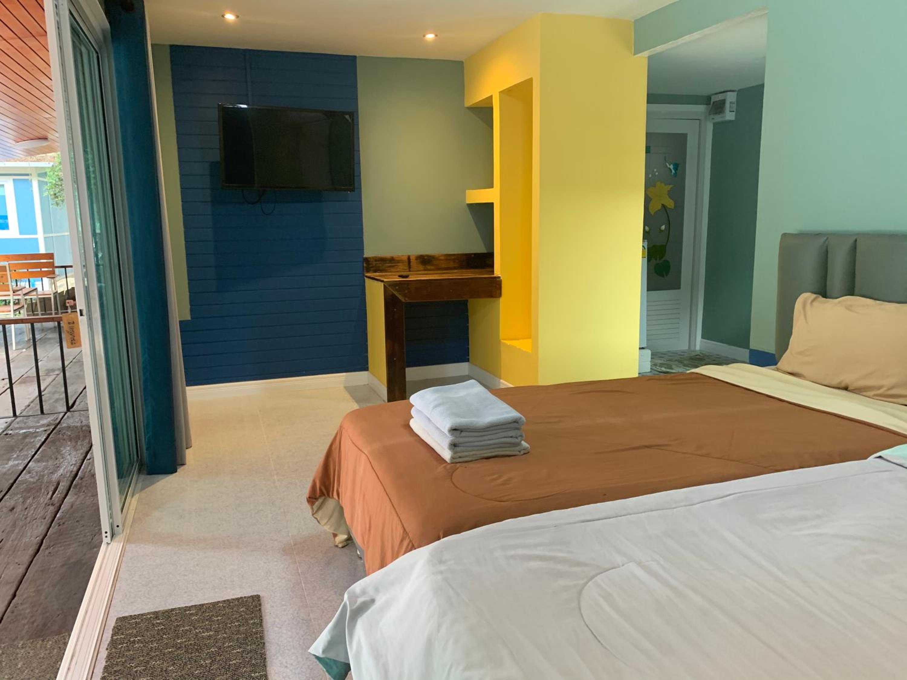 Rayonghouse Resort