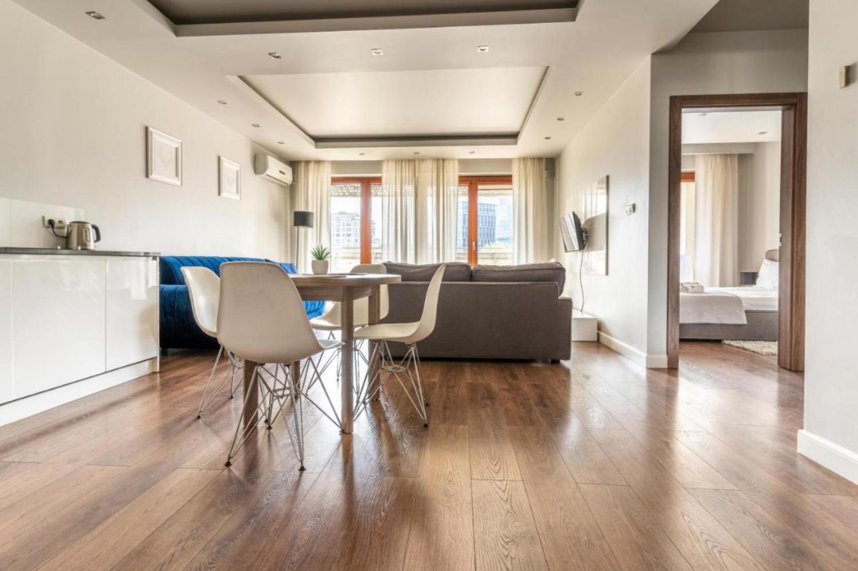 Golden Apartments - Browary Warszawskie Elegant & Cozy in Central Warsaw Wronia