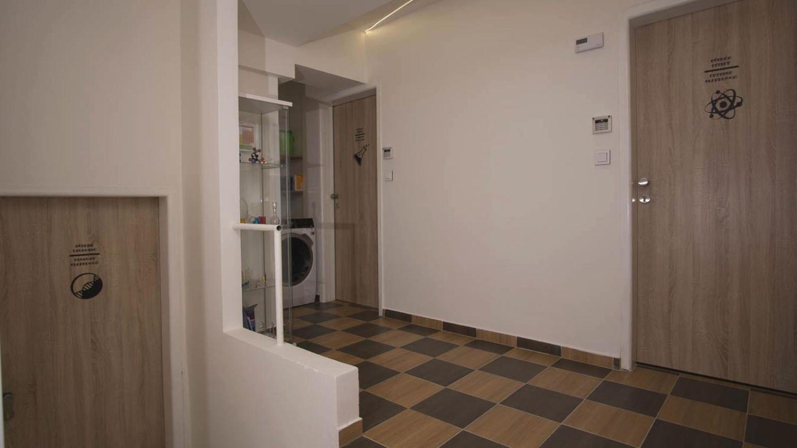 School Apartment - Your Unique Place in Prague by metro Vyšehrad