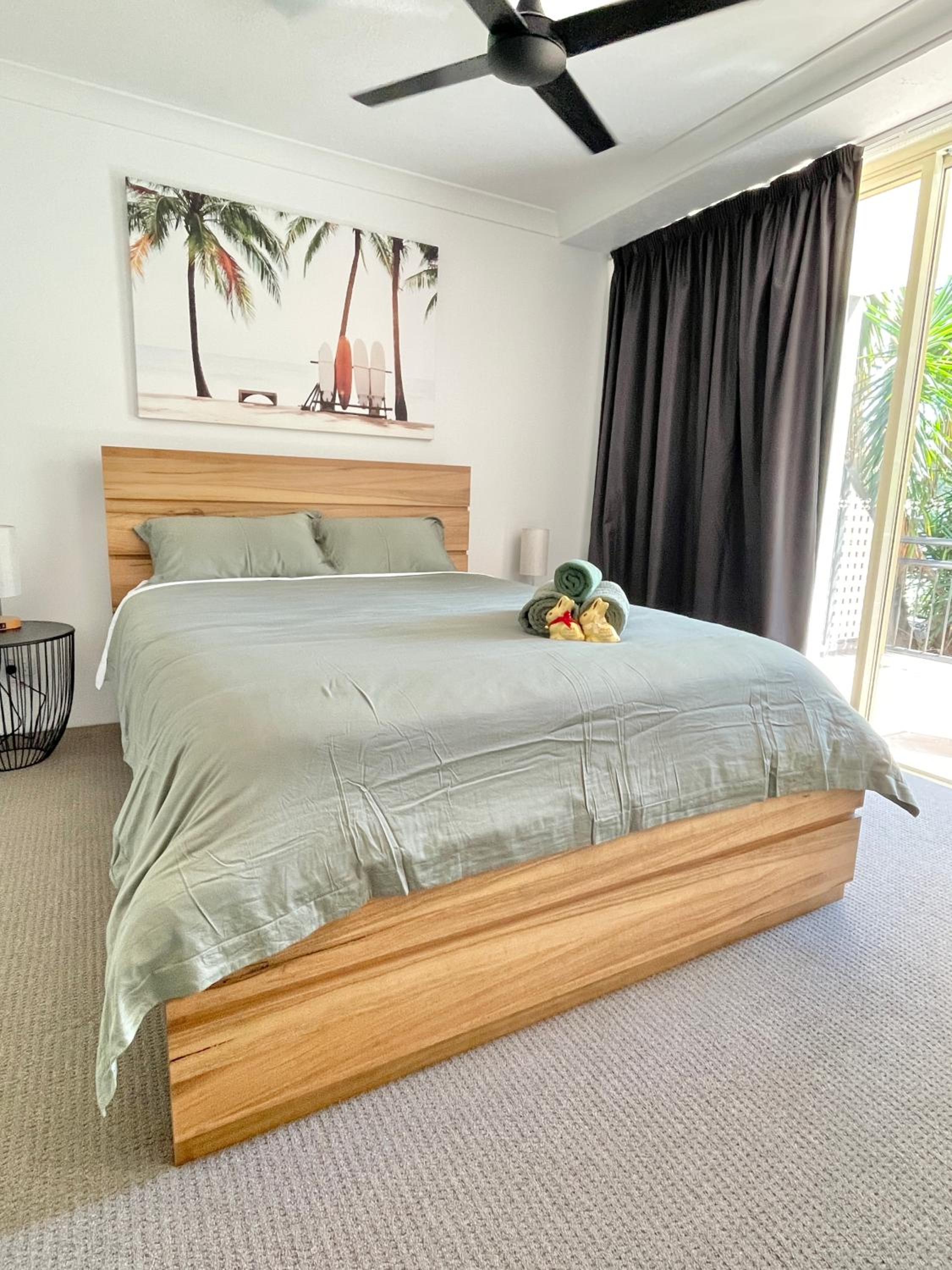 Paradise Island Resort Surfers Paradise - Garden Suite - Image 3