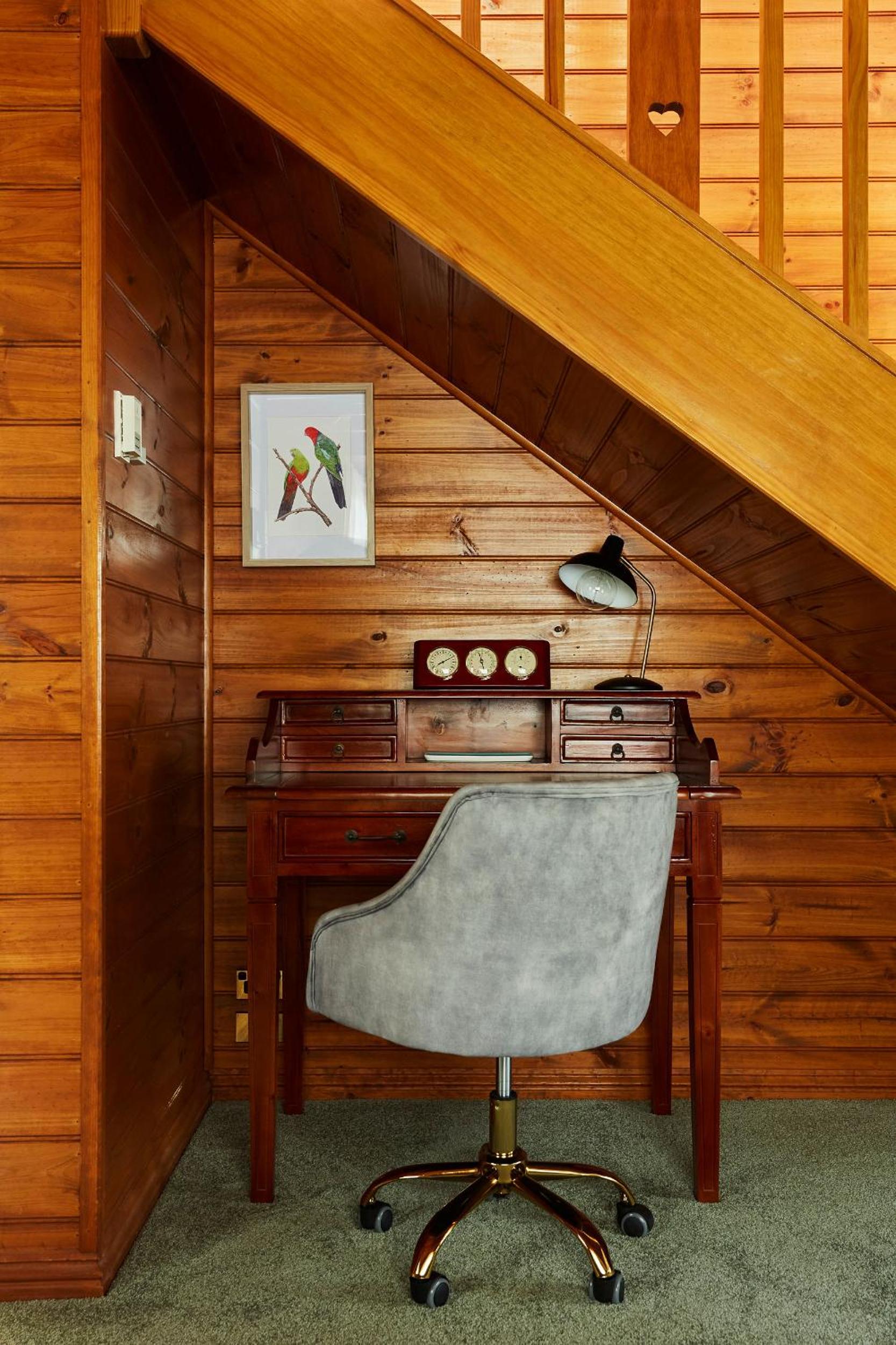 Fernhem Cottages- Love in the Mist