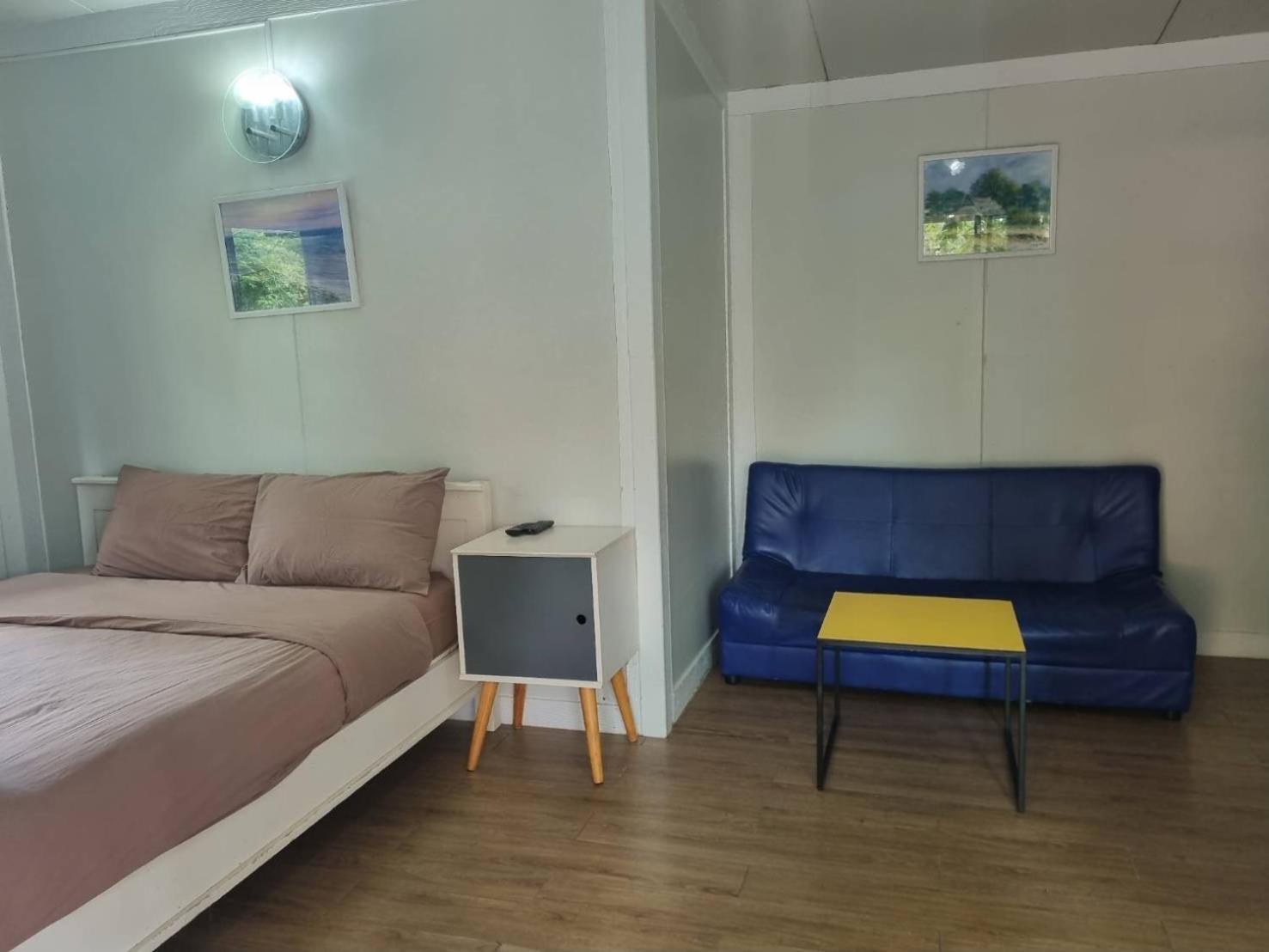 Rayonghouse Resort