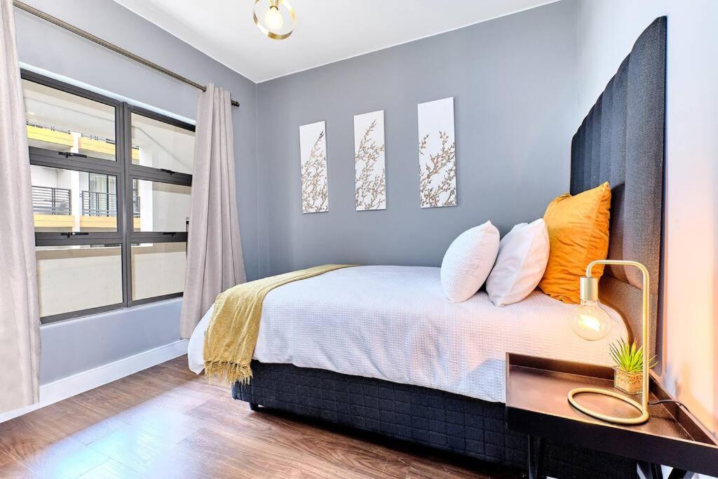 2 Bedroom Furnished Luxury Apartment With Inverter