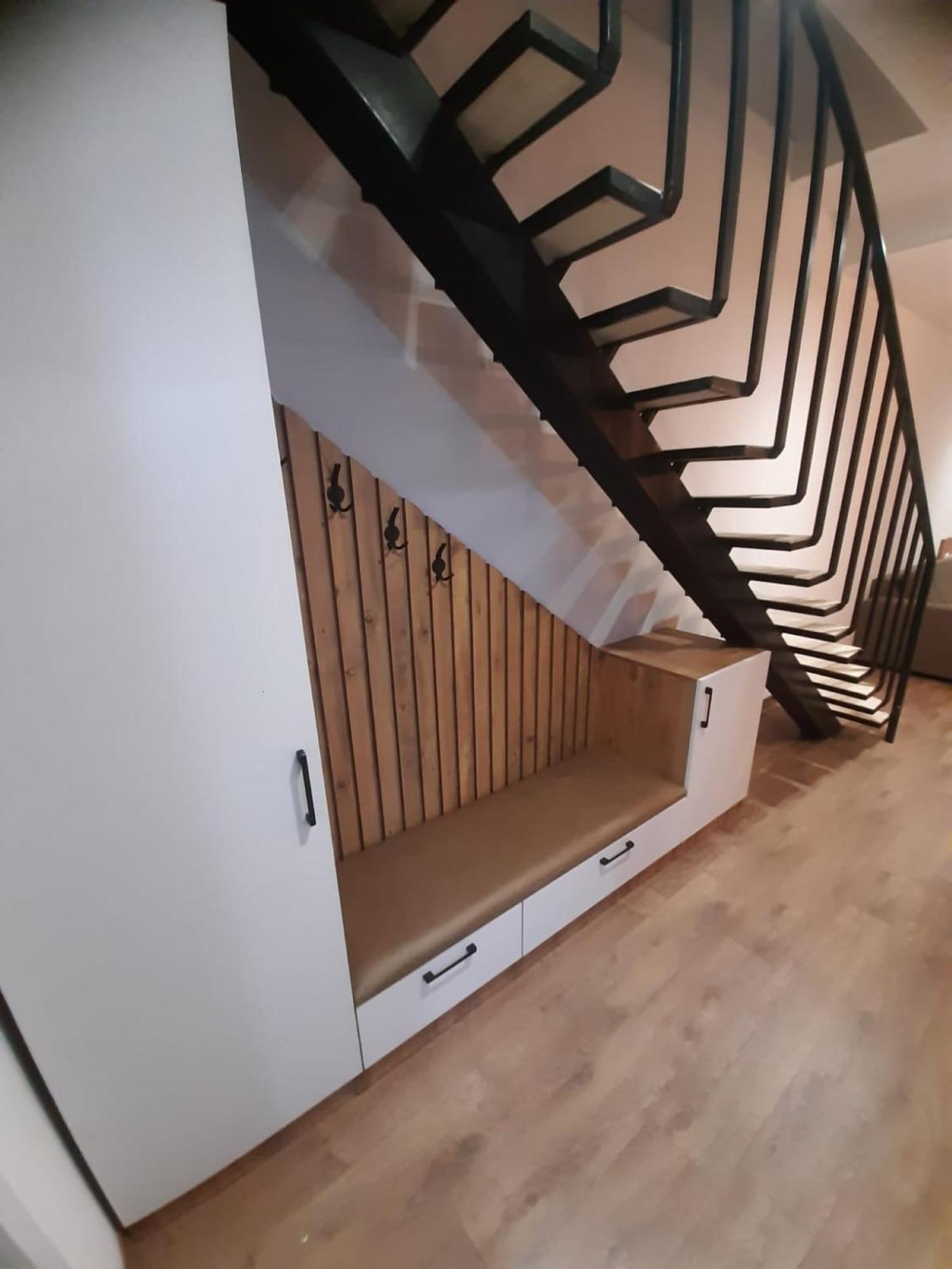 Matt & Sarah’s Cozy Family Duplex