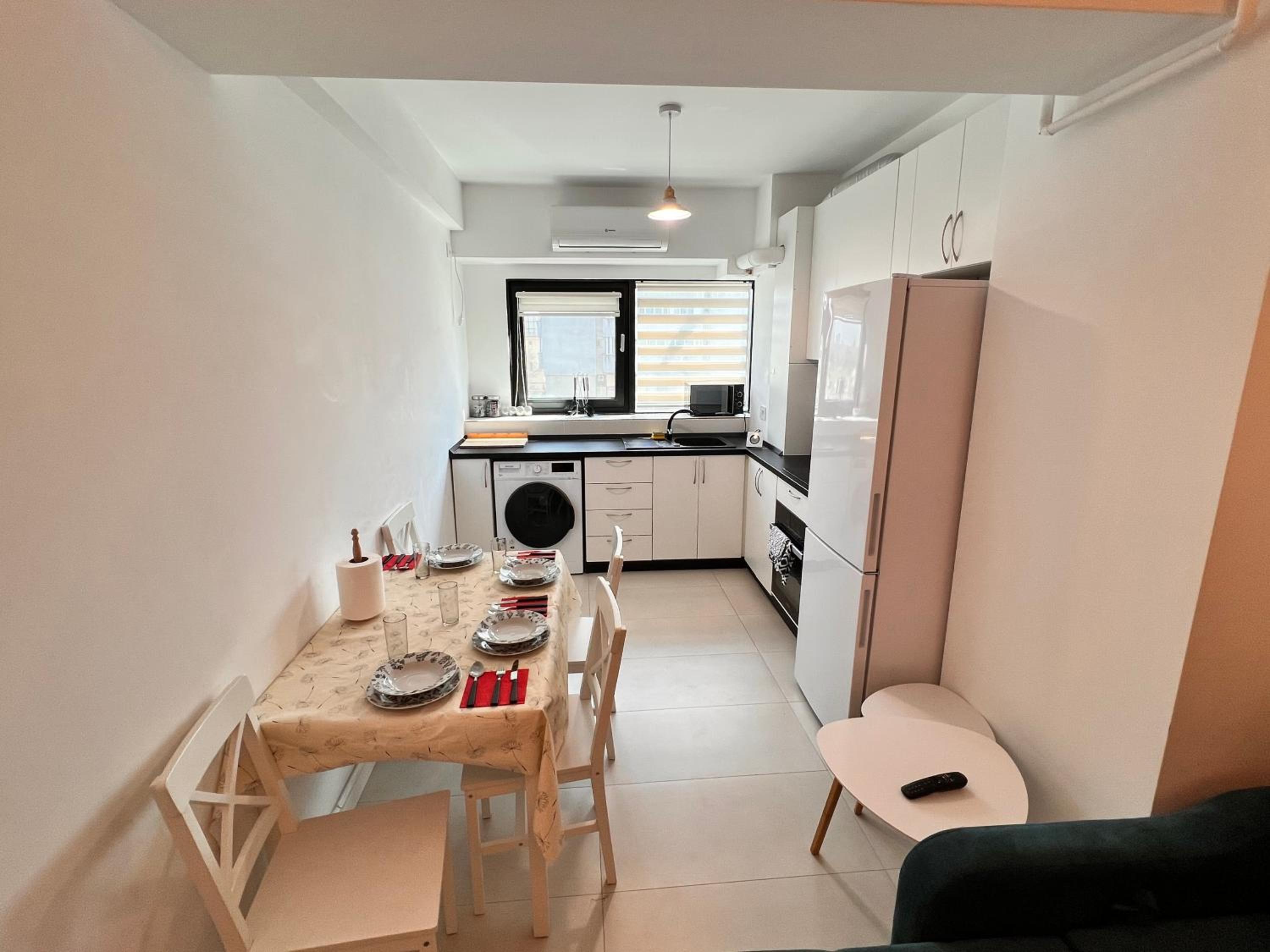 Central Bright Apartments -2 Rooms-Self Checkin