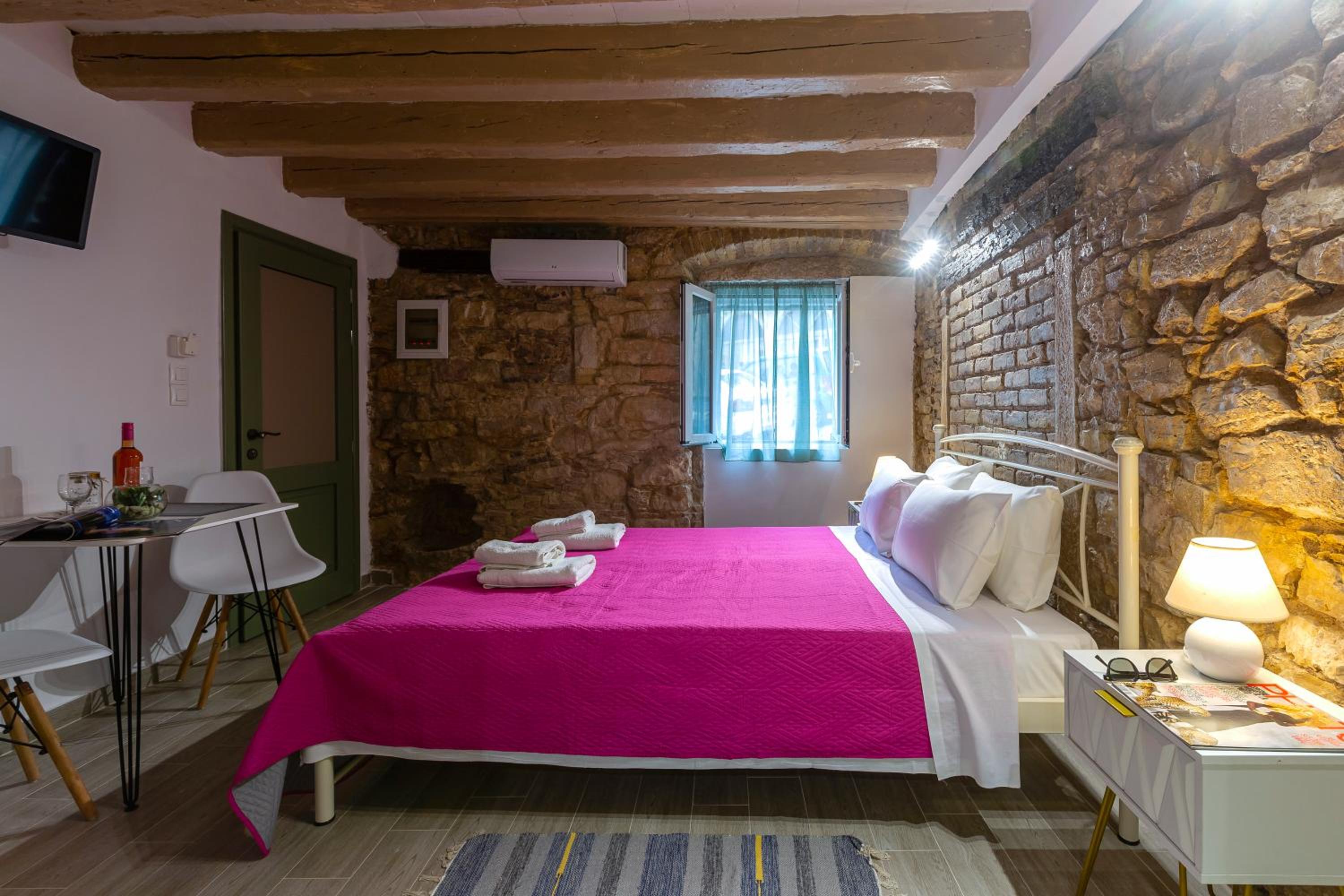 Venetian Sterna Casa