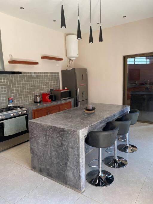 Villa 4 Chambres avec piscine sur Kribi