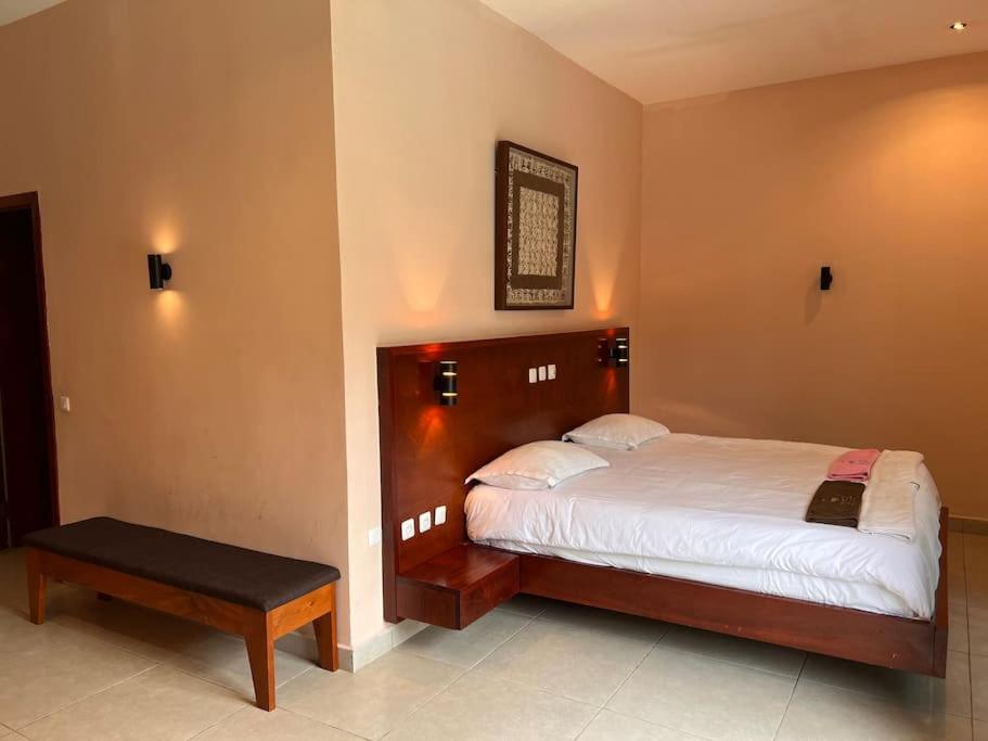 Villa 4 Chambres avec piscine sur Kribi