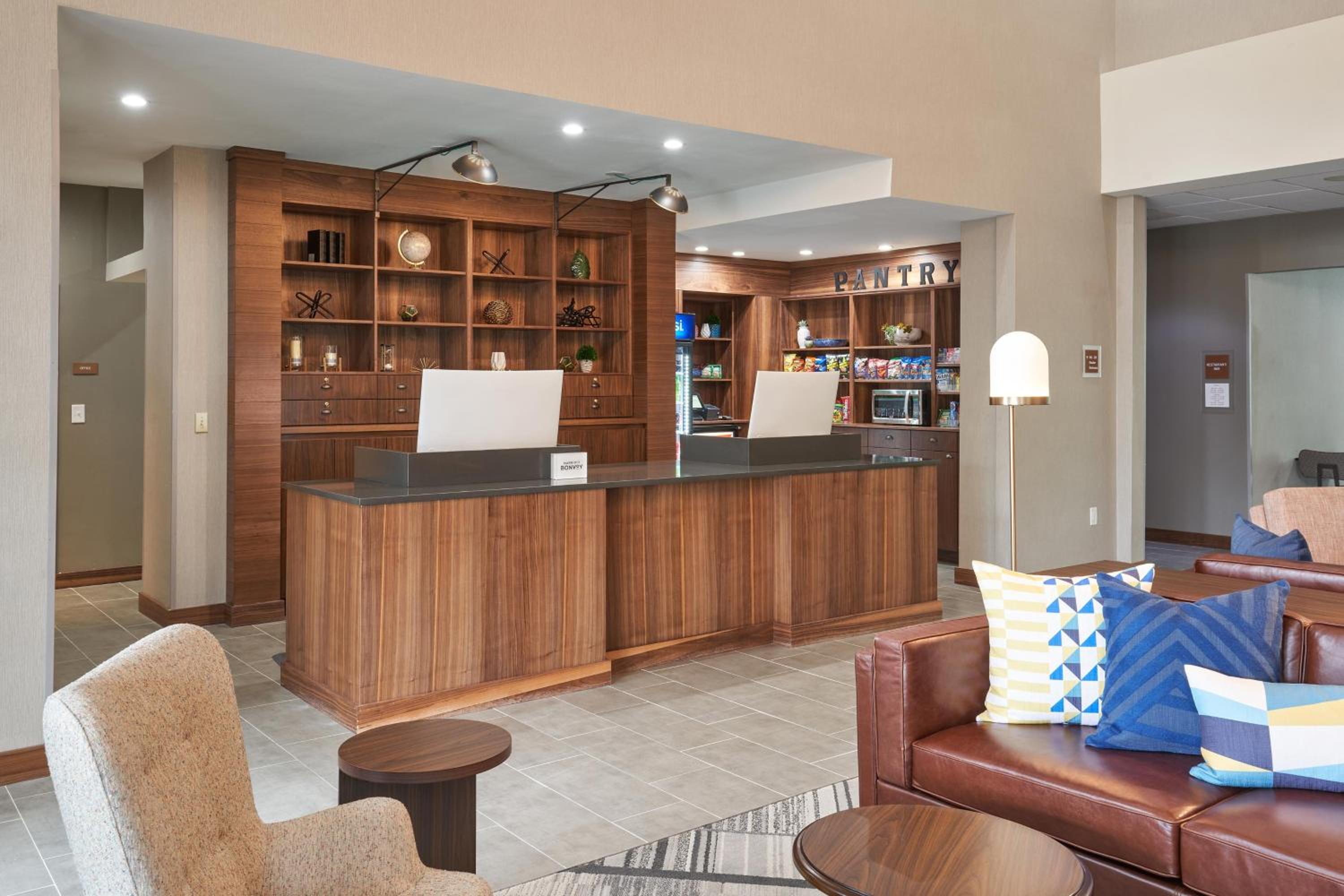 Schaumburg Vacations - Four Points by Sheraton Chicago Schaumburg - Property Image 24
