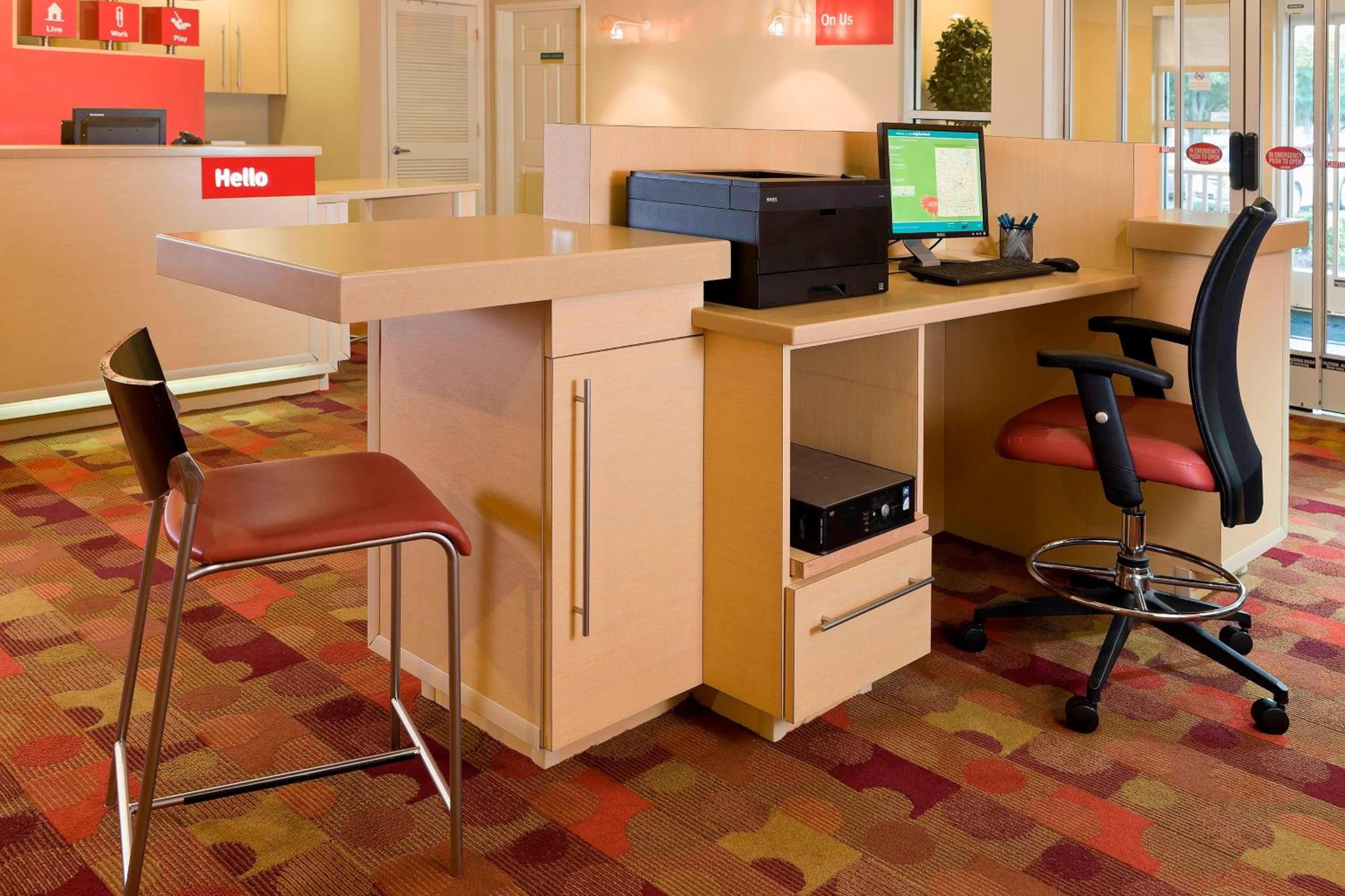 Bedford Vacations - TownePlace Suites by Marriott Dallas Bedford - Property Image 5