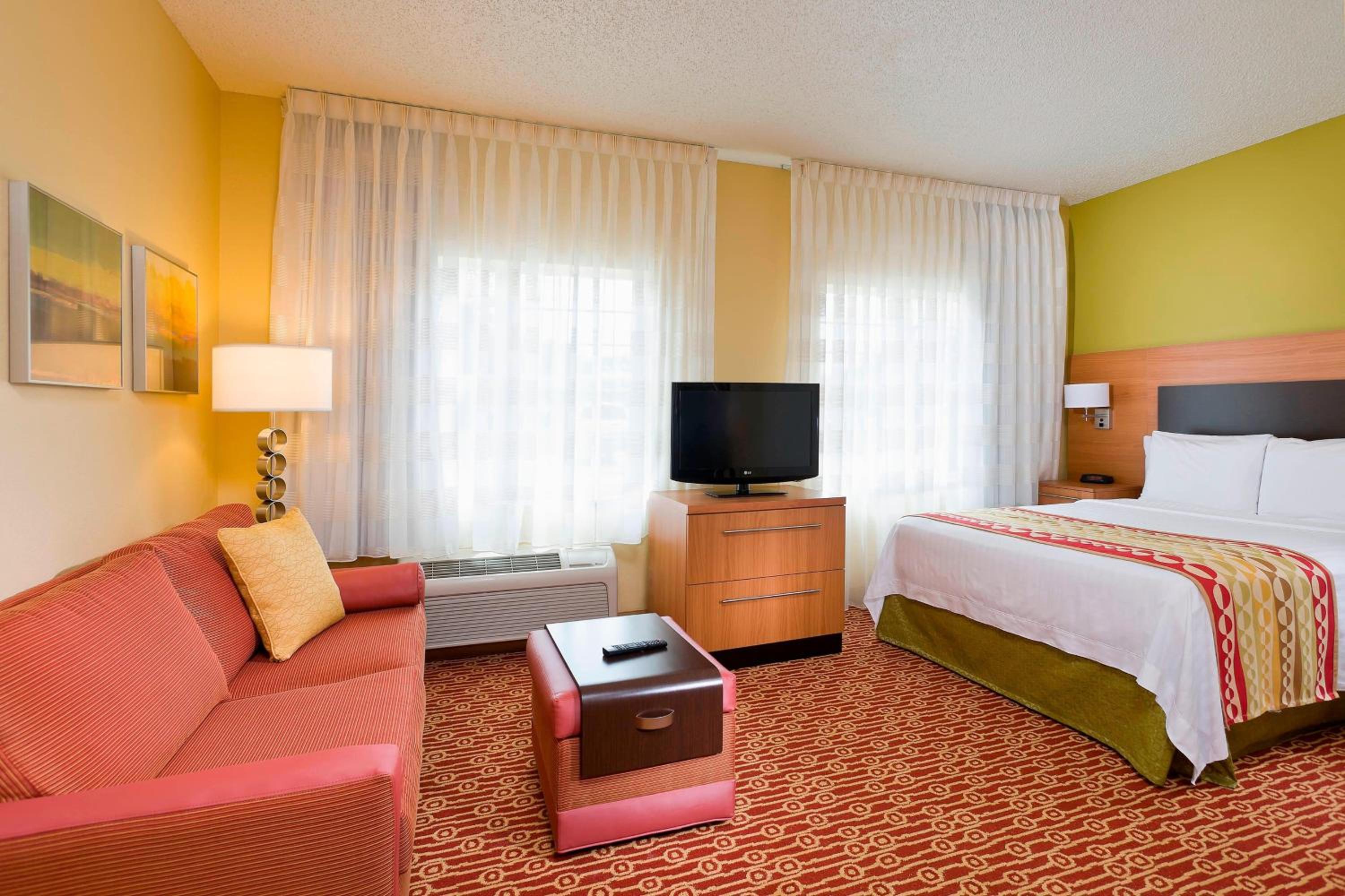 Dallas / Fort Worth Vacations - TownePlace Suites by Marriott Dallas Bedford - Property Image 1