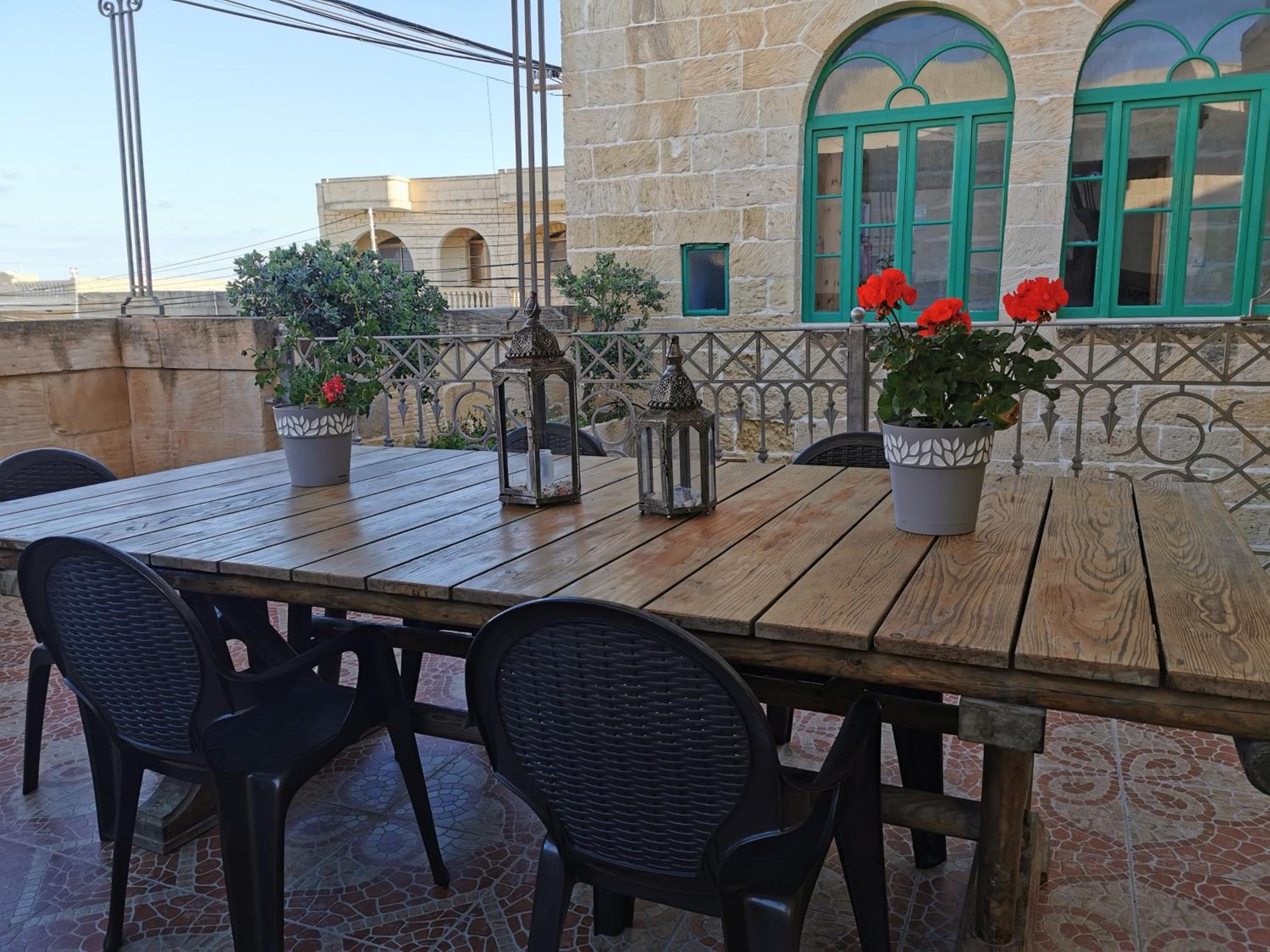 Historic Farmhouse close to San Blass Beach with Courtyard, Kitchen Terrace and Rooftop Pool