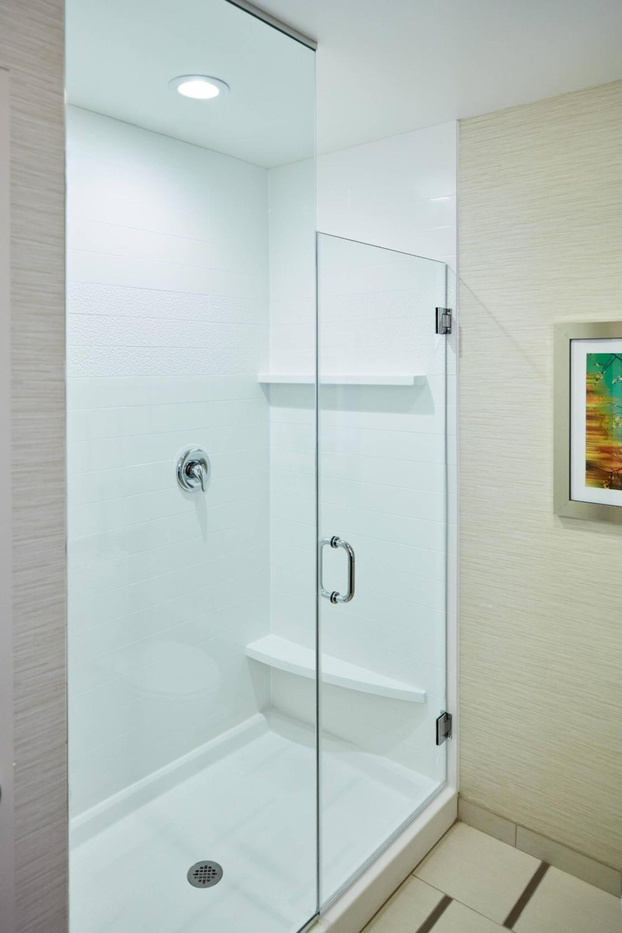 Rawlins Vacations - Fairfield Inn  Suites by Marriott Rawlins - Property Image 11