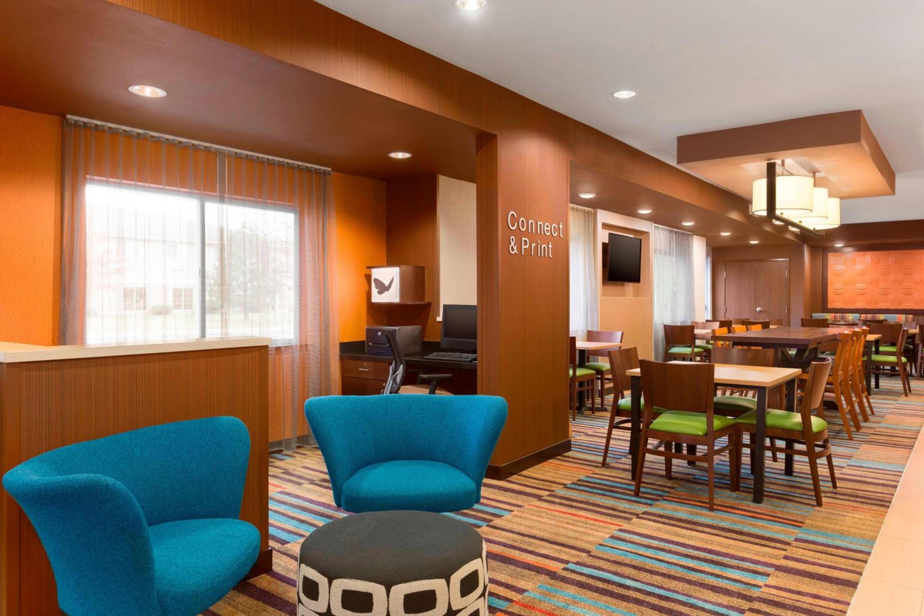 Mankato Vacations - Fairfield Inn  Suites Mankato - Property Image 4