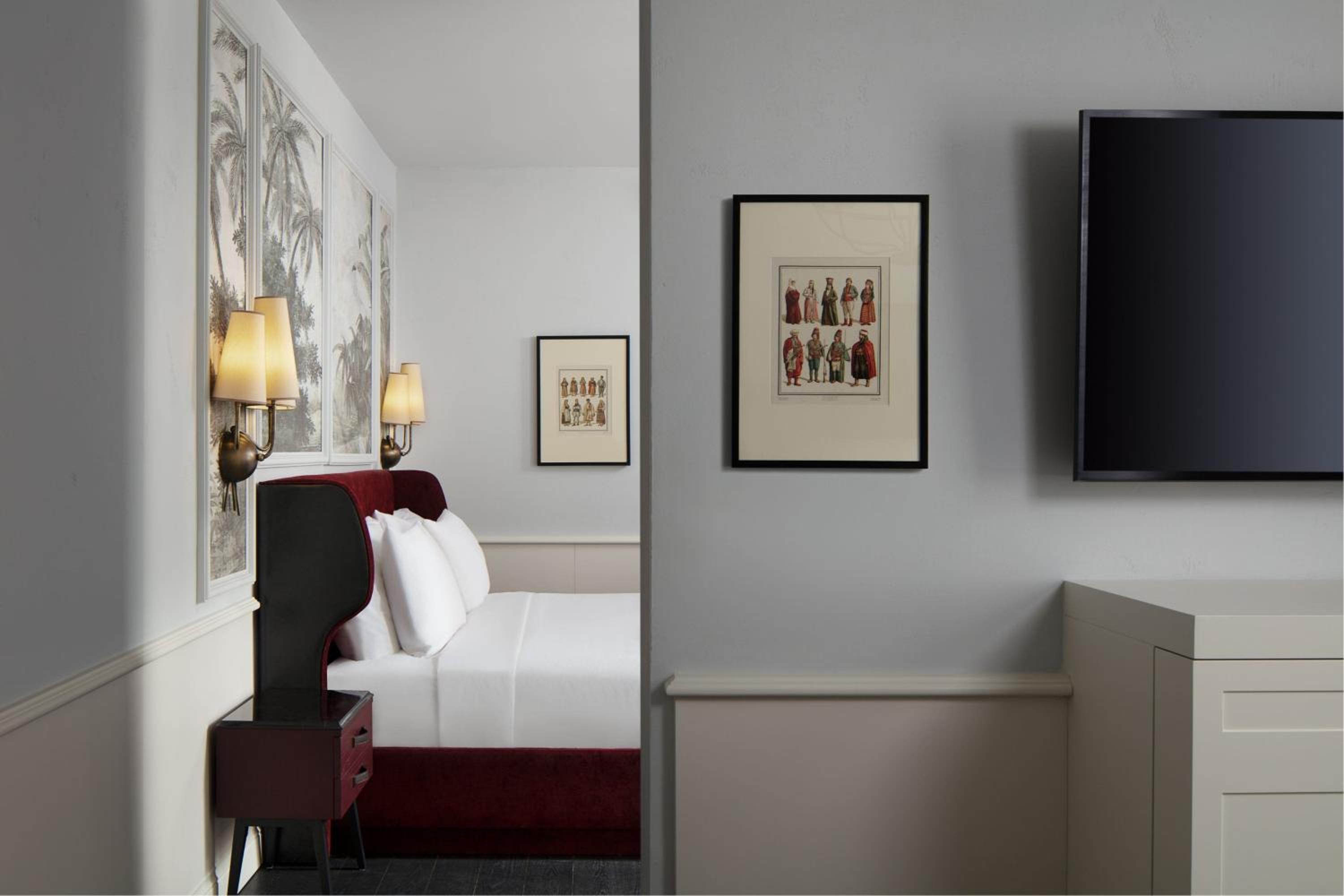 Adahan DeCamondo Pera, Autograph Collection - Image 44