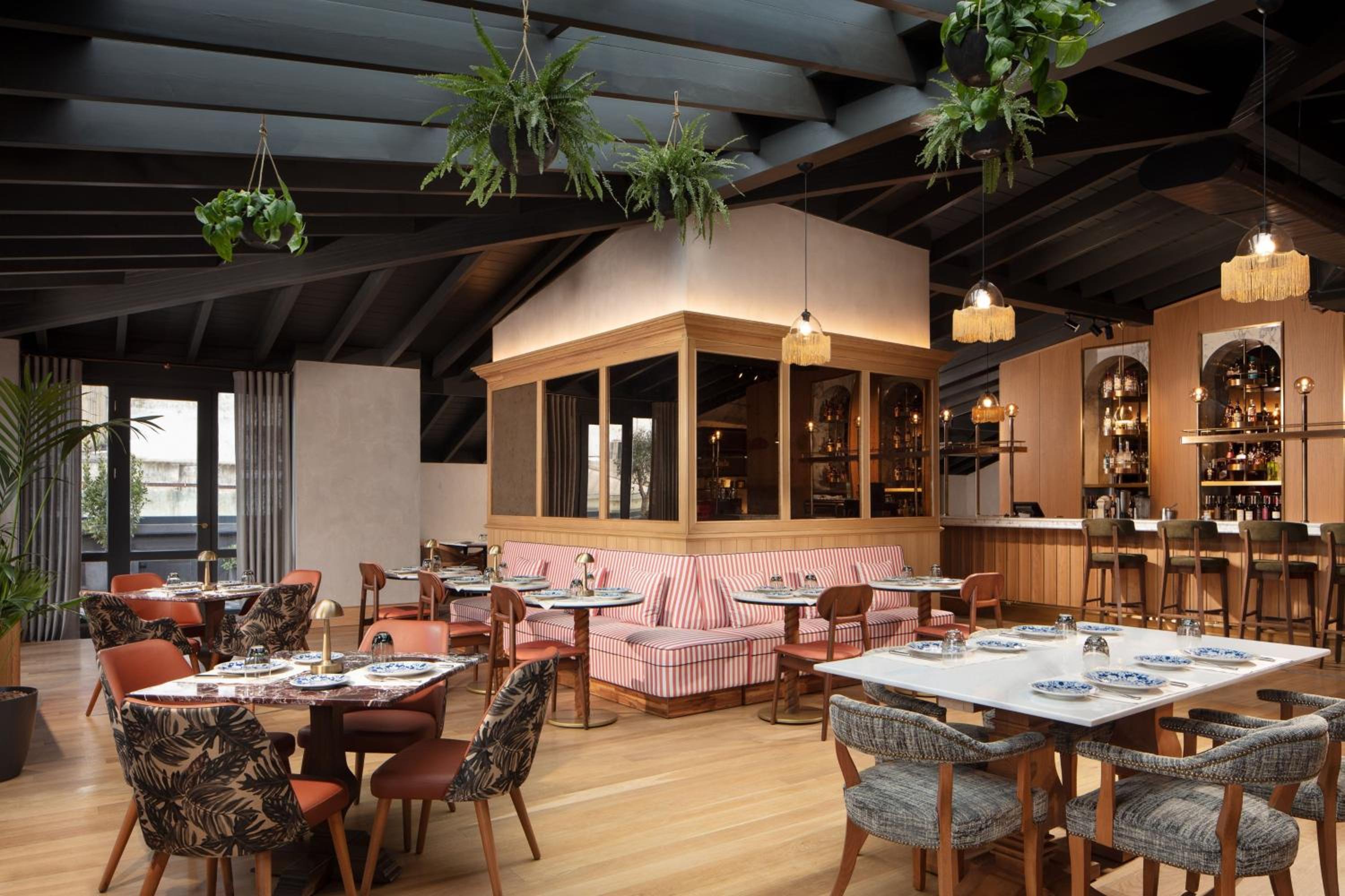 Adahan DeCamondo Pera, Autograph Collection - Image 55