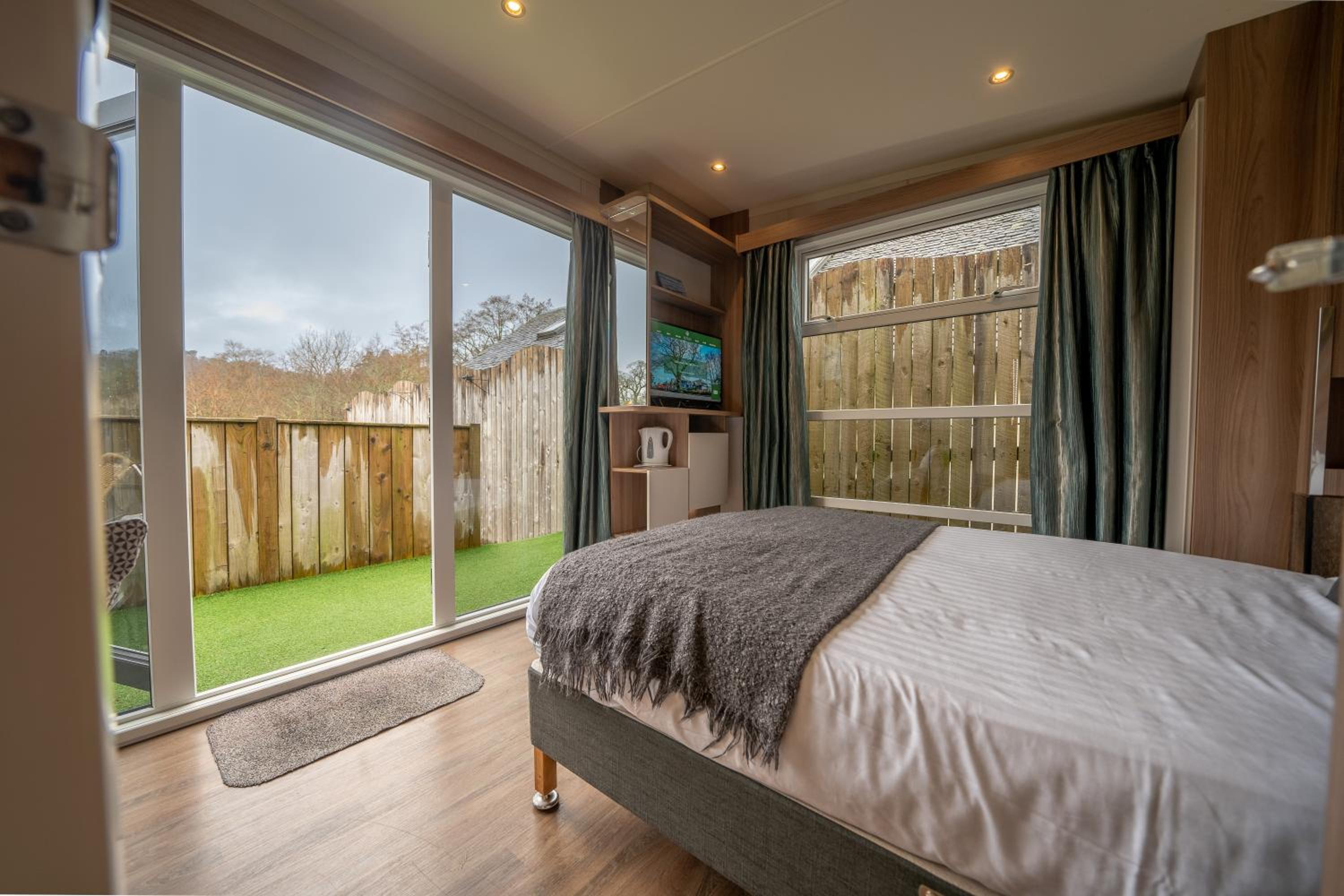 Oak Tree Inn view 5