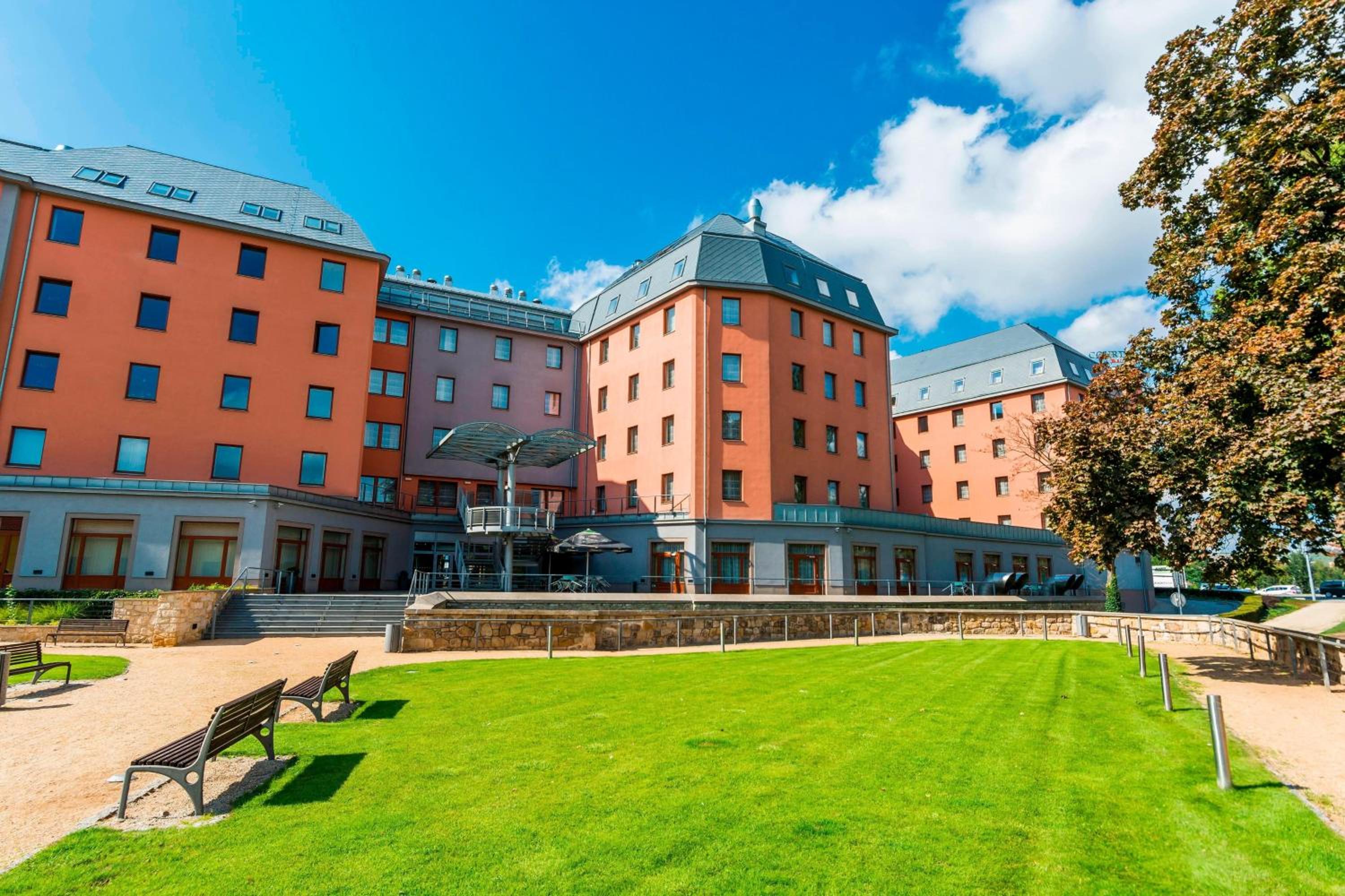Plzen Vacations - Courtyard by Marriott Pilsen - Property Image 1