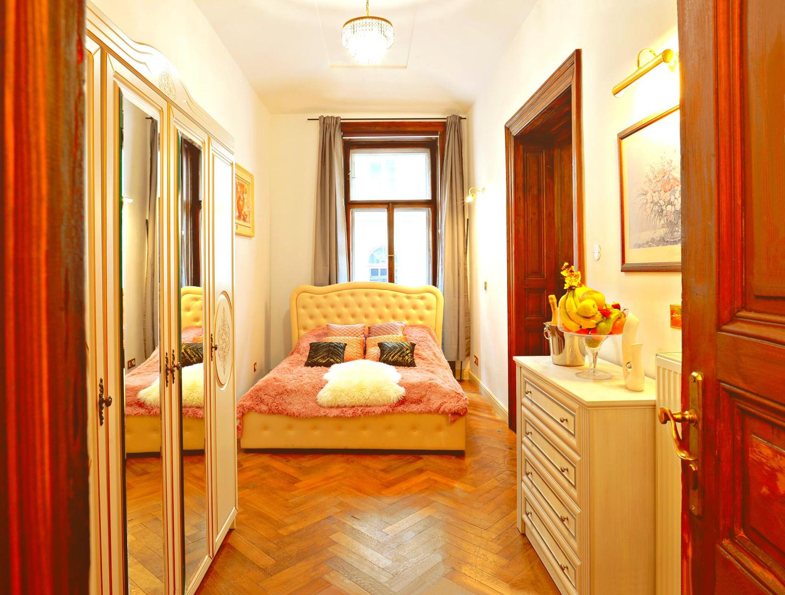 Imperial Deluxe Suite
