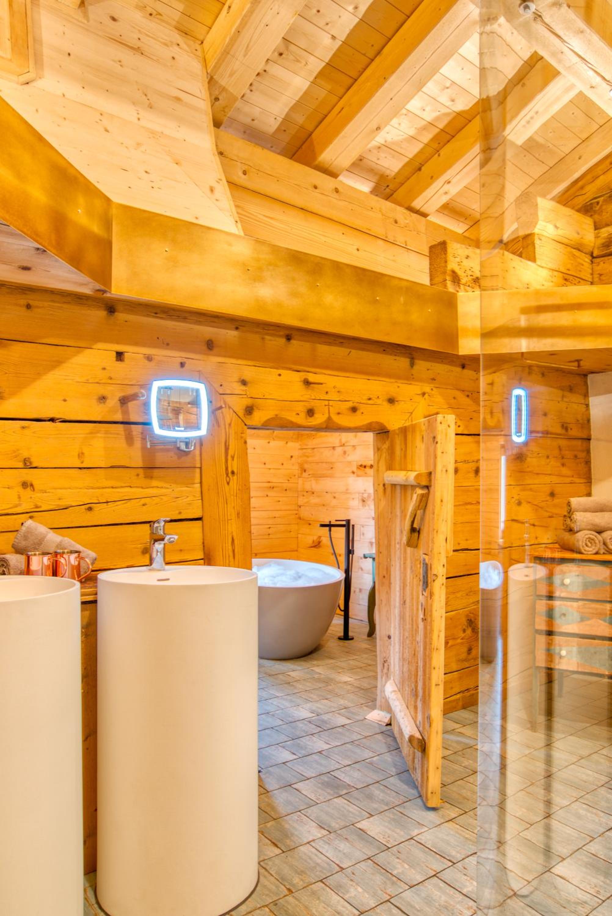 Jup - a luxury boutique chalet