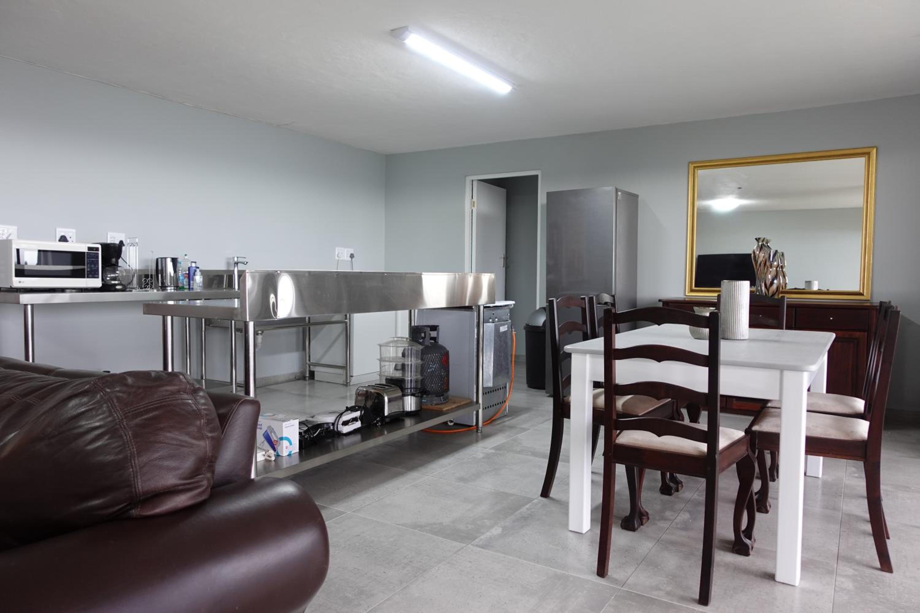 BreatheMore Self-Catering Holiday Accommodation view 3