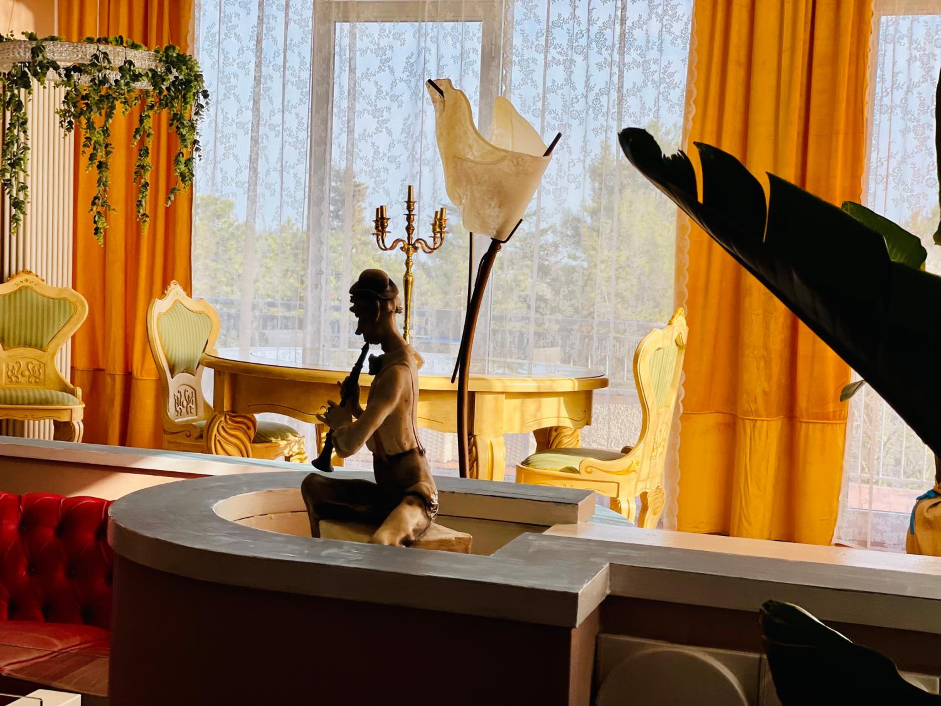 lounge