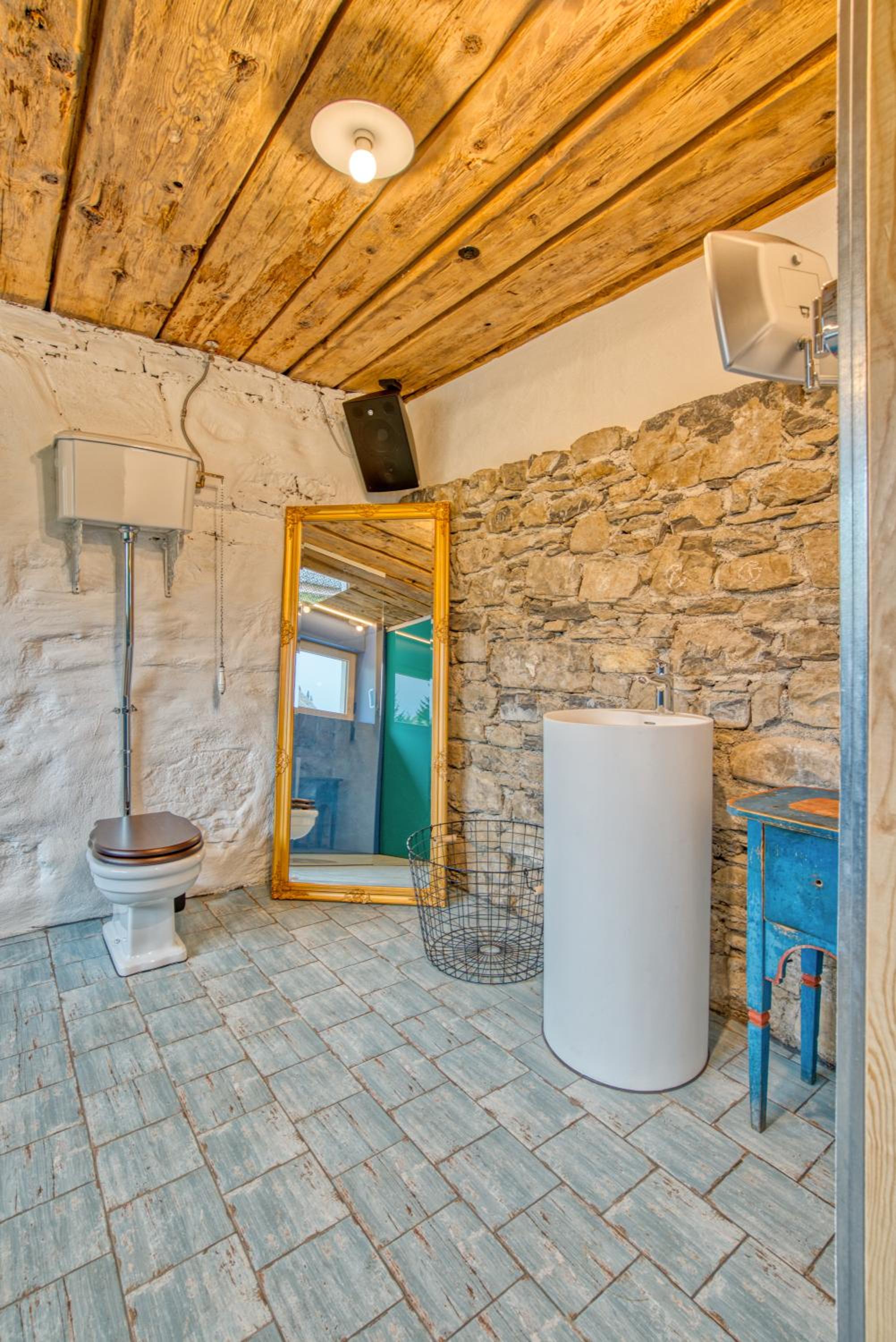 Jup - a luxury boutique chalet