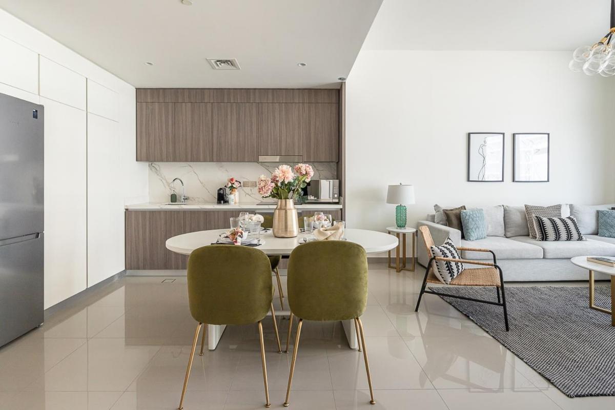 Frank Porter - Beach Vista Tower 1