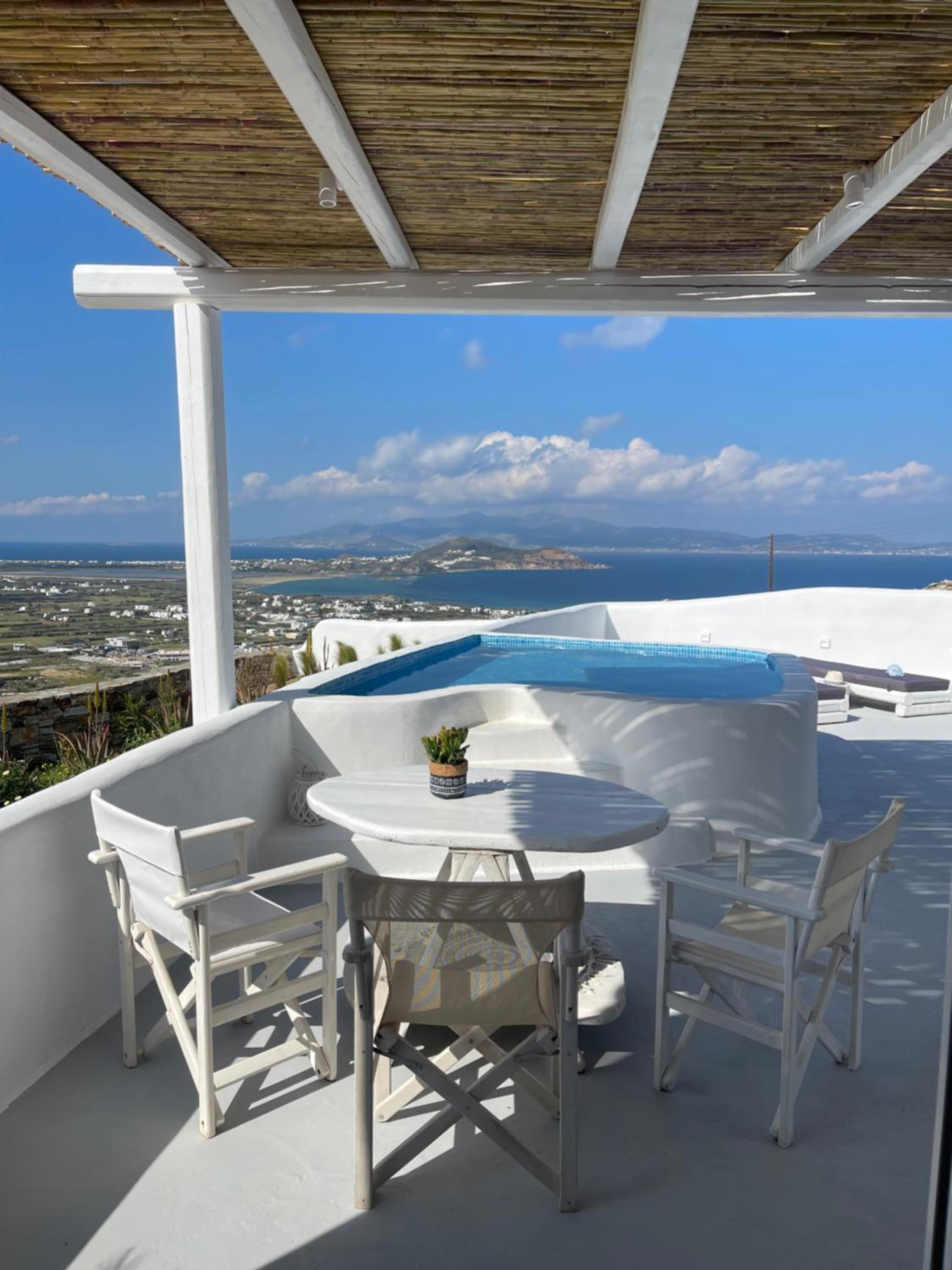 Eye of Naxos photo 3