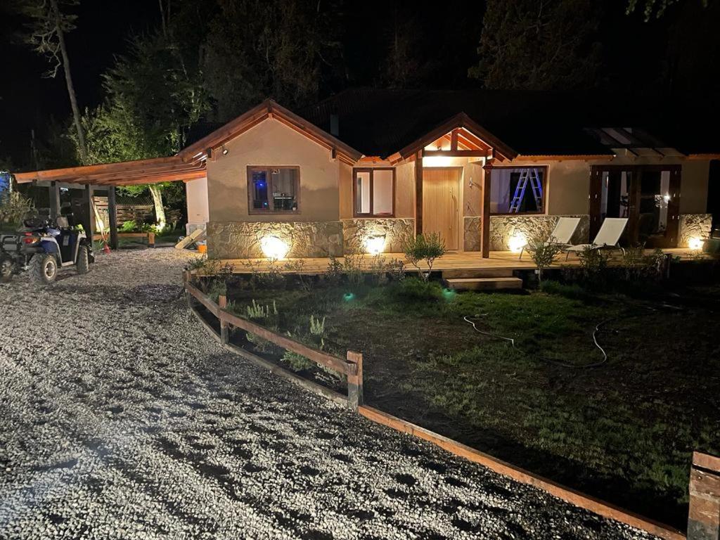 Hotel CASA AZUL LIMAY VILLA LA ANGOSTURA - Image 1