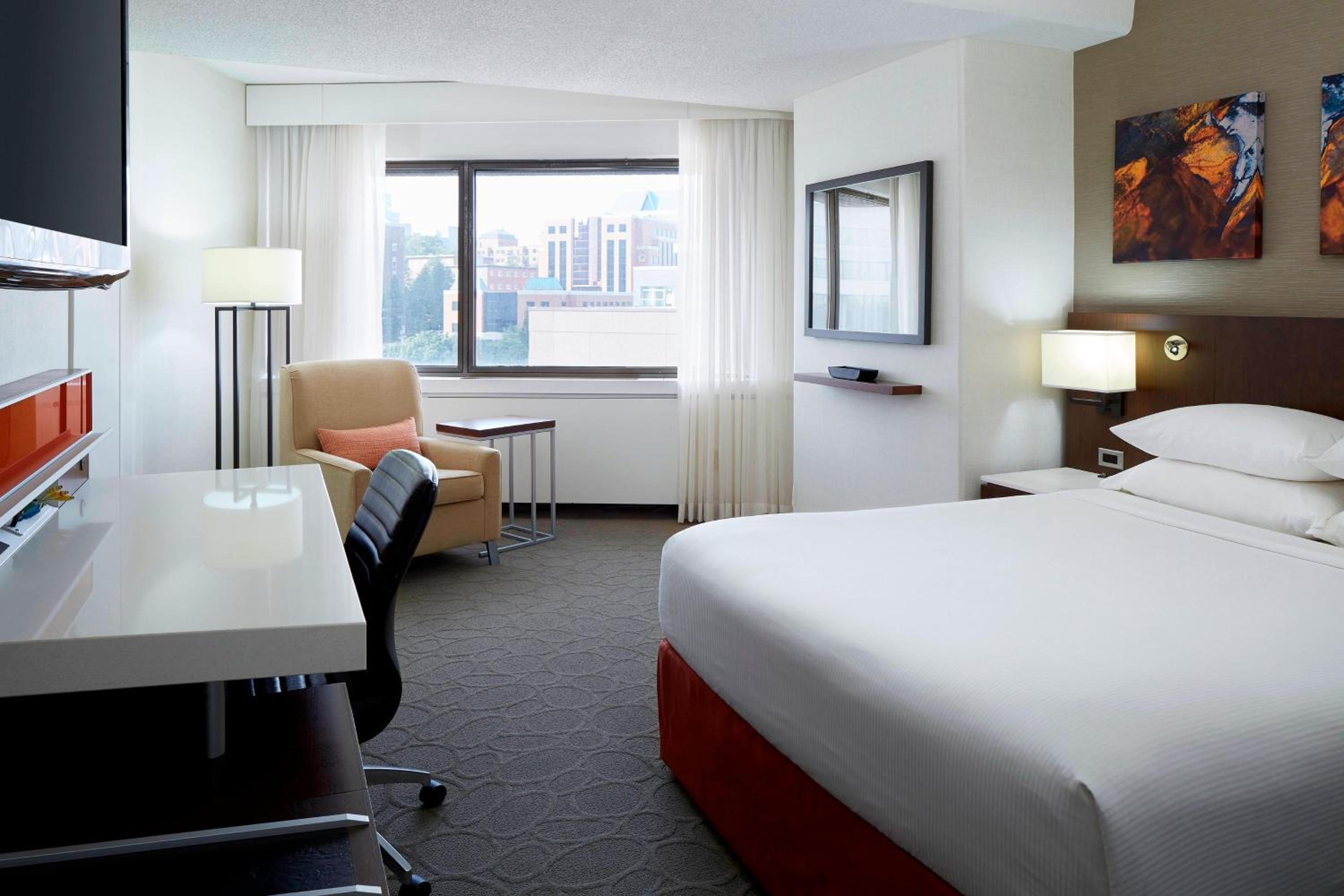 Delta Hotels by Marriott Quebec-0