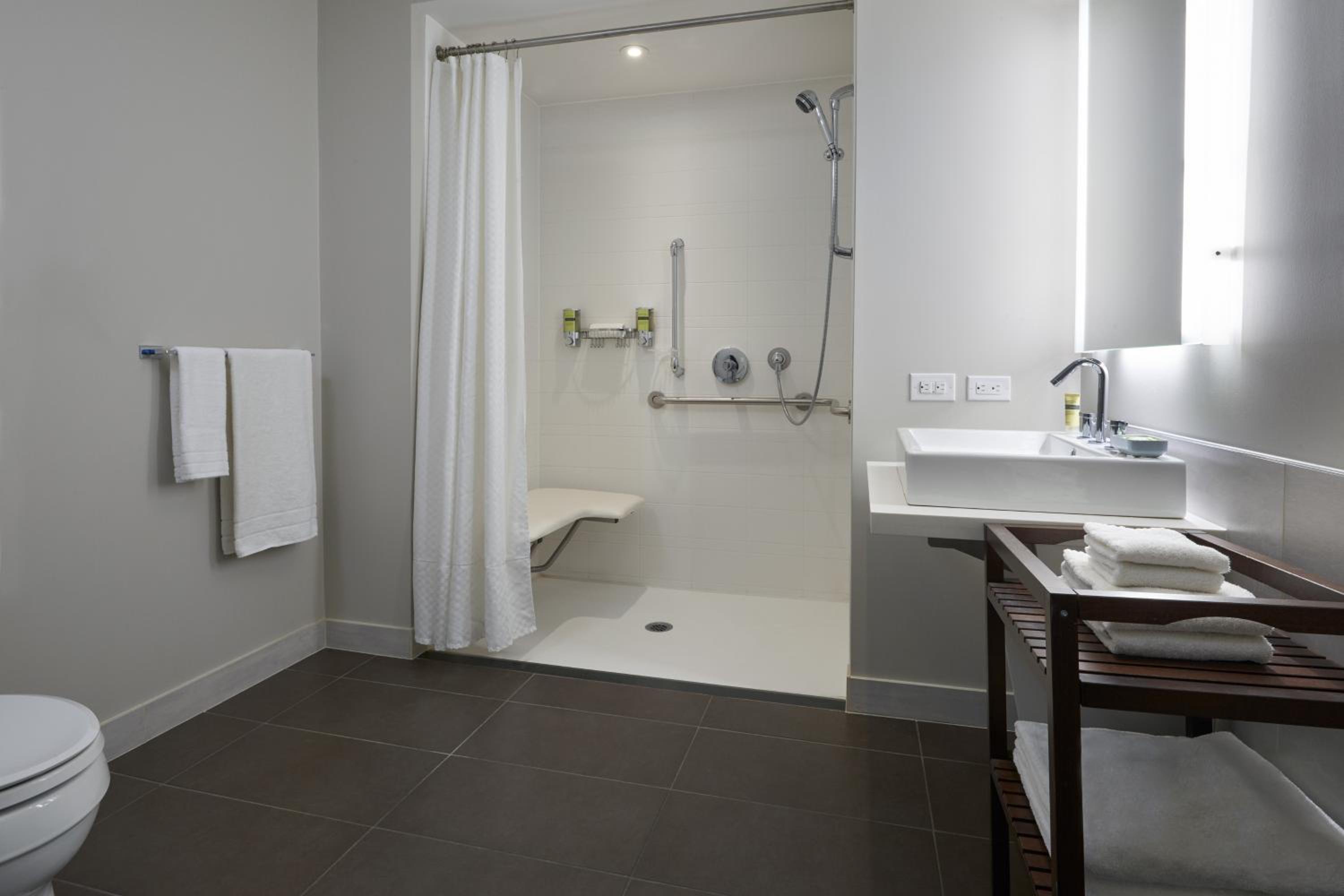 Toronto Vacations - Element Vaughan Southwest - Property Image 2