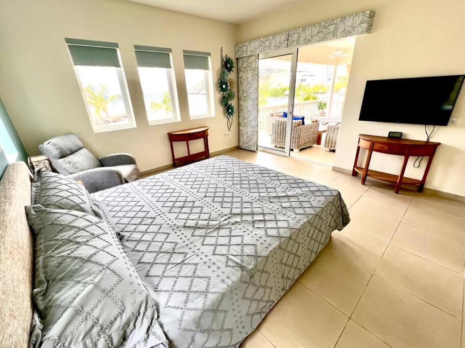 Blue Emerald Beachfront Blessing