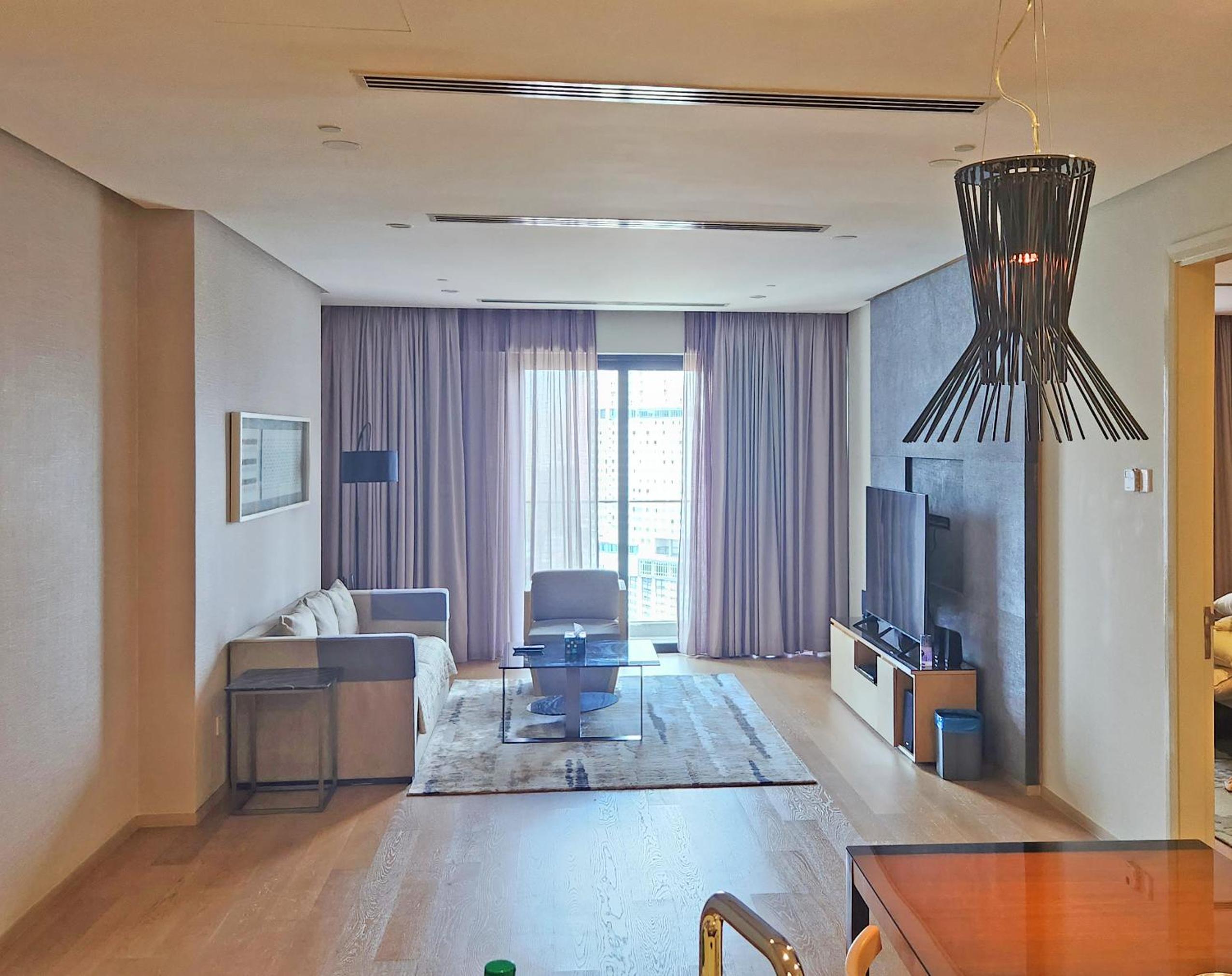 Luxurious stay in 188 Fraser Residence Suite