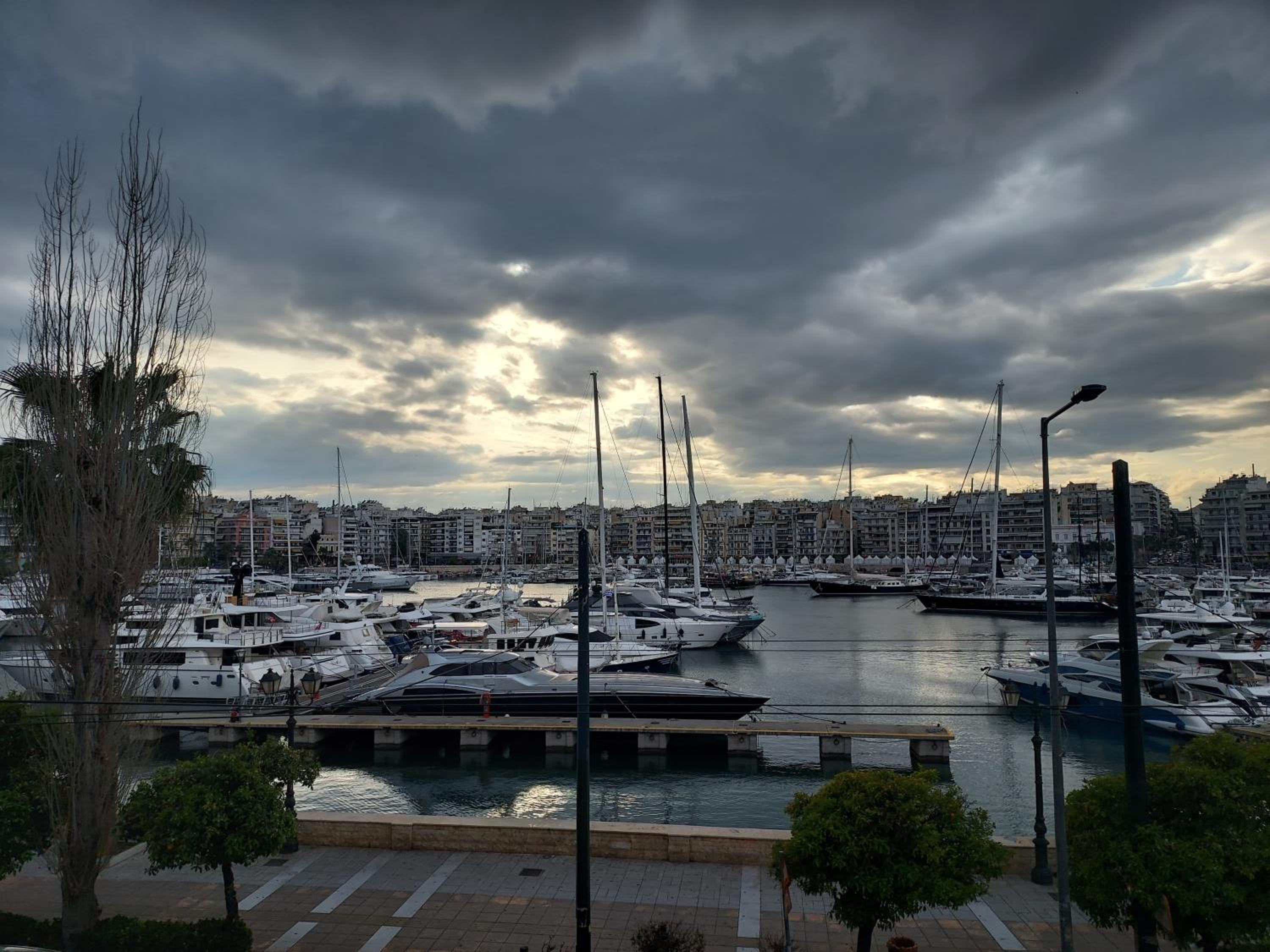 Pasalimani Long Beach en Piraeus — other