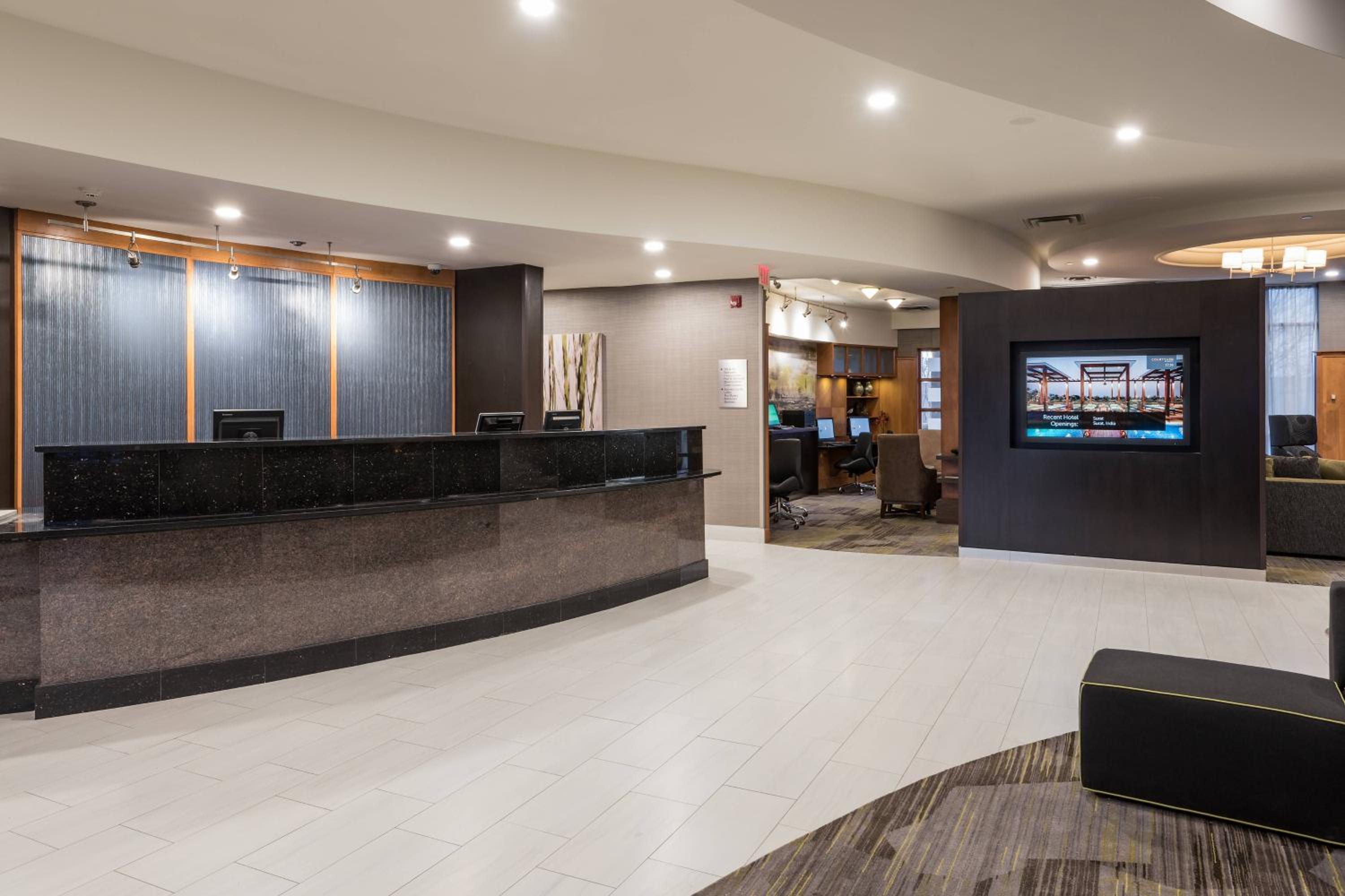 Toronto Vacations - Courtyard by Marriott Toronto Vaughan - Property Image 3