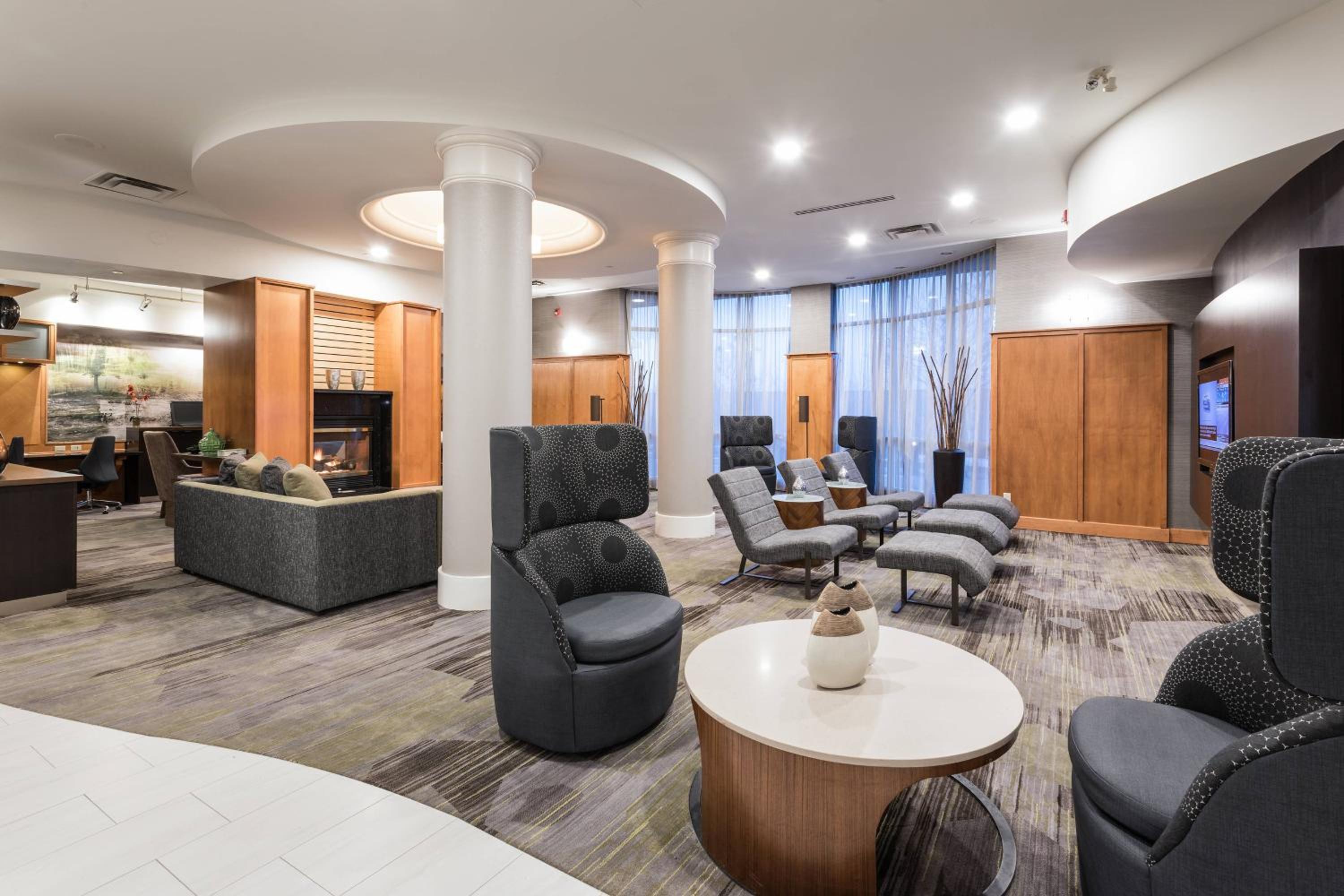 Toronto Vacations - Courtyard by Marriott Toronto Vaughan - Property Image 4