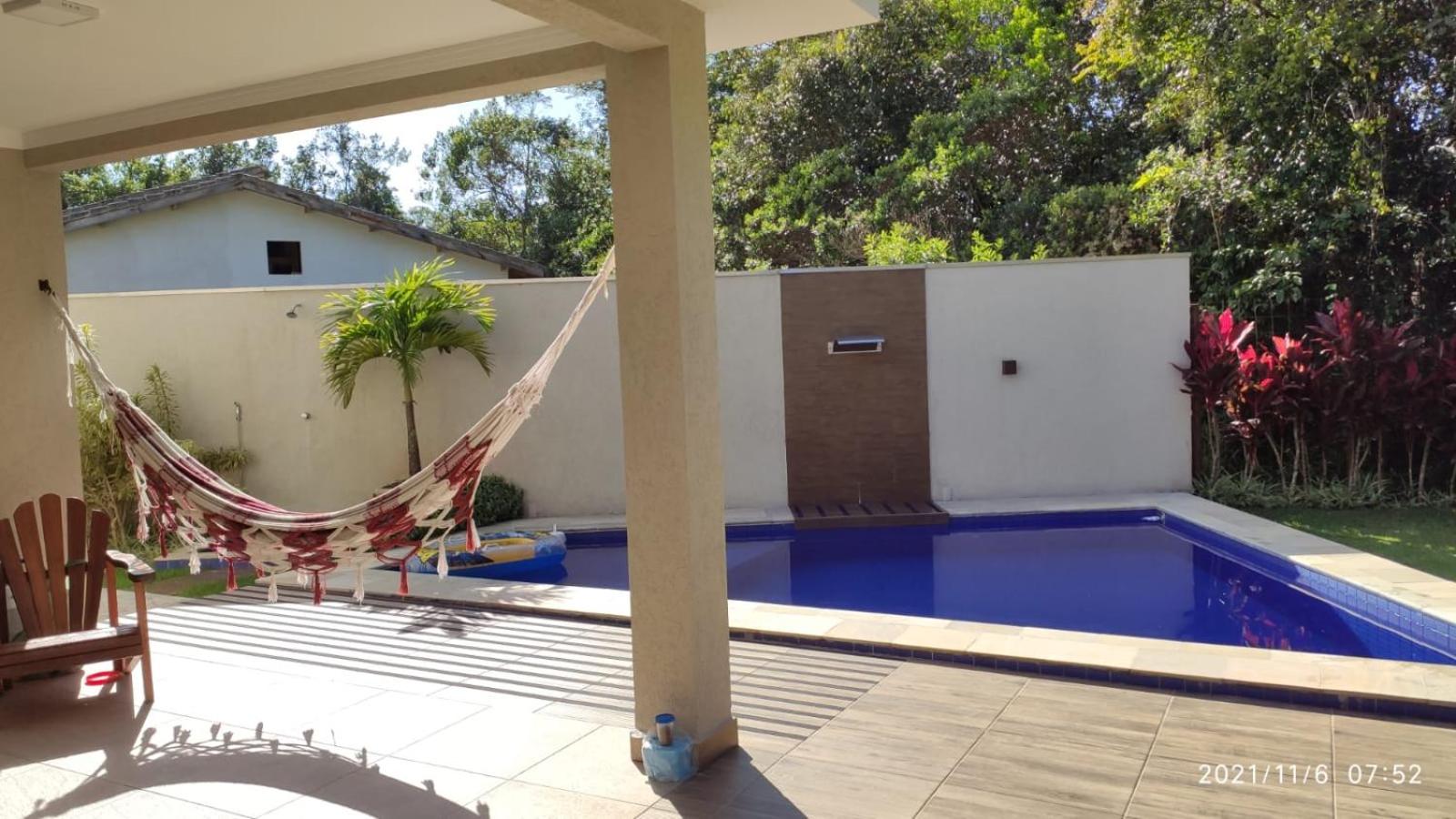 CASA TERREA WI-FI 3 SUITES 900m PRAIA DE GUARATUBA SP